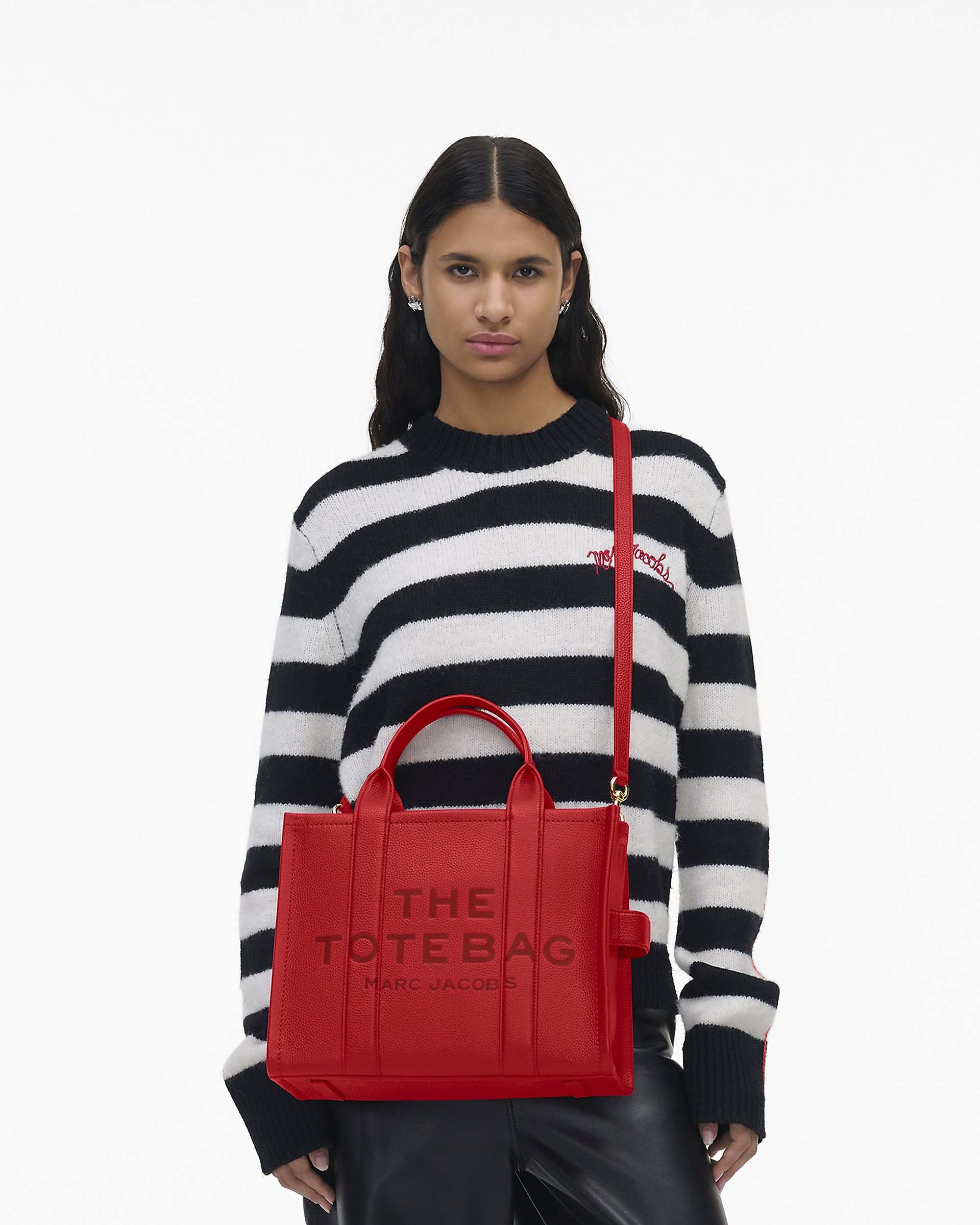 Marc Jacobs Marc Jacobs The Leather Medium Tote Bag True Red True Red