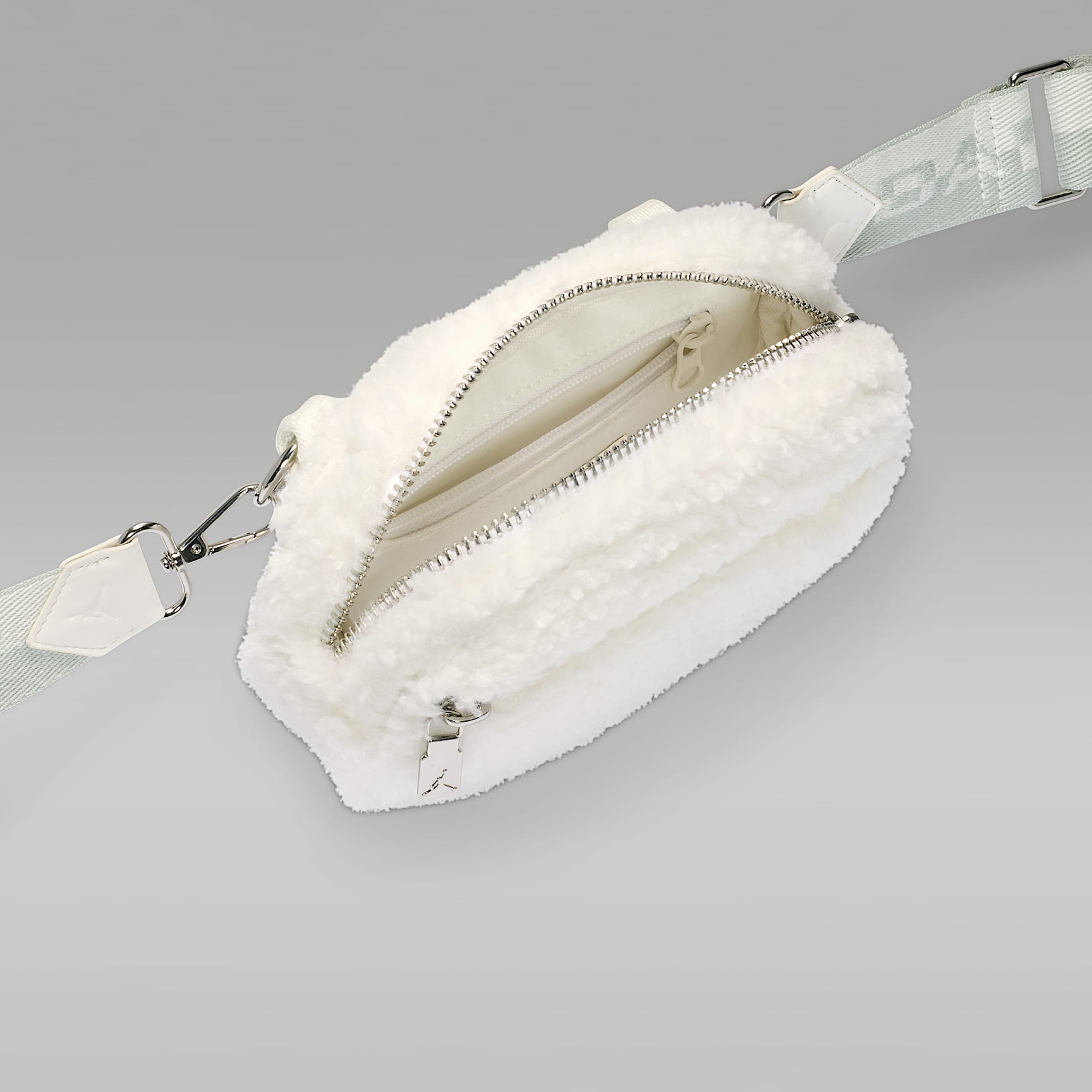 Nike Jordan Monarch High-Pile Camera Bag (1L)
