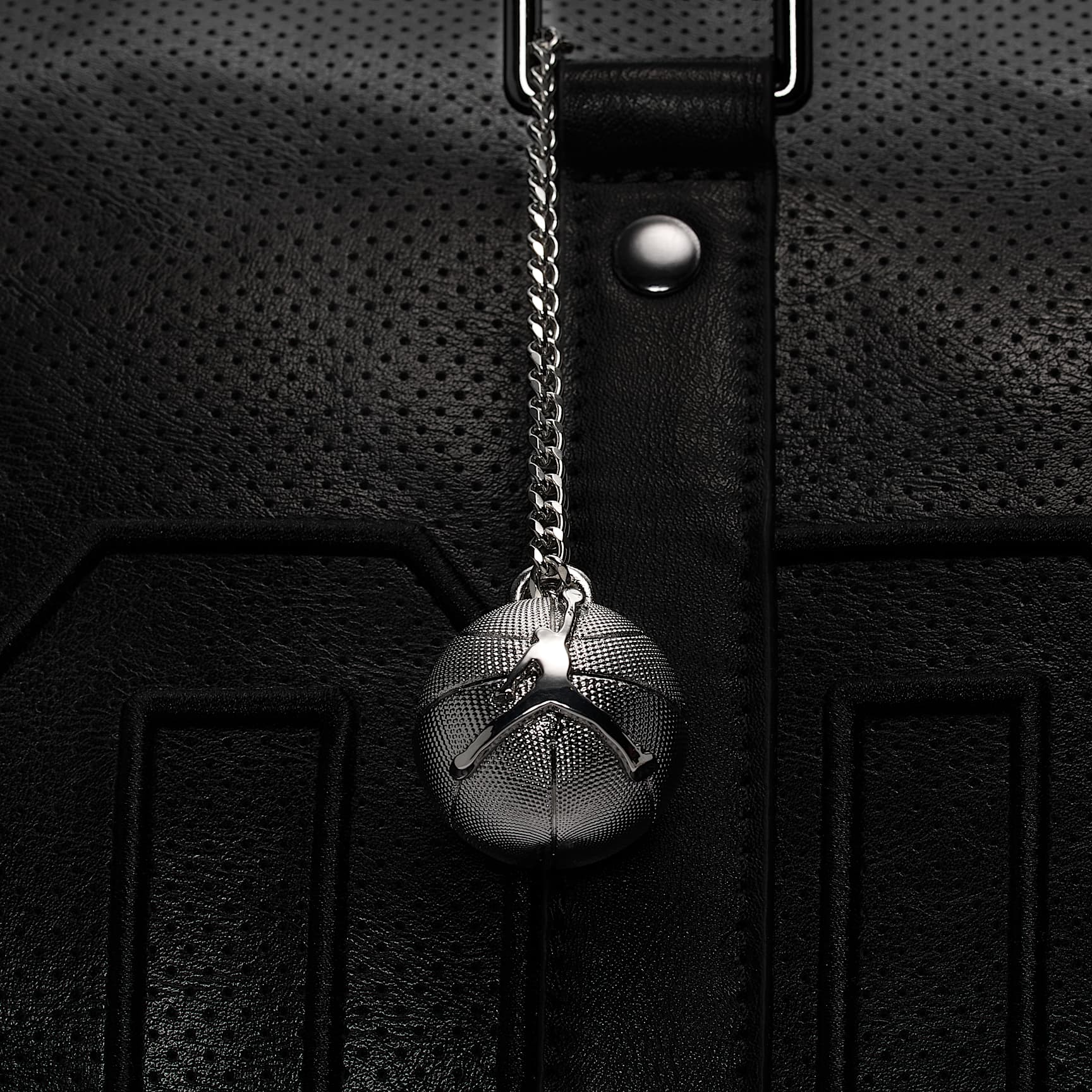 Nike Jordan Perforated Duffel (40L)