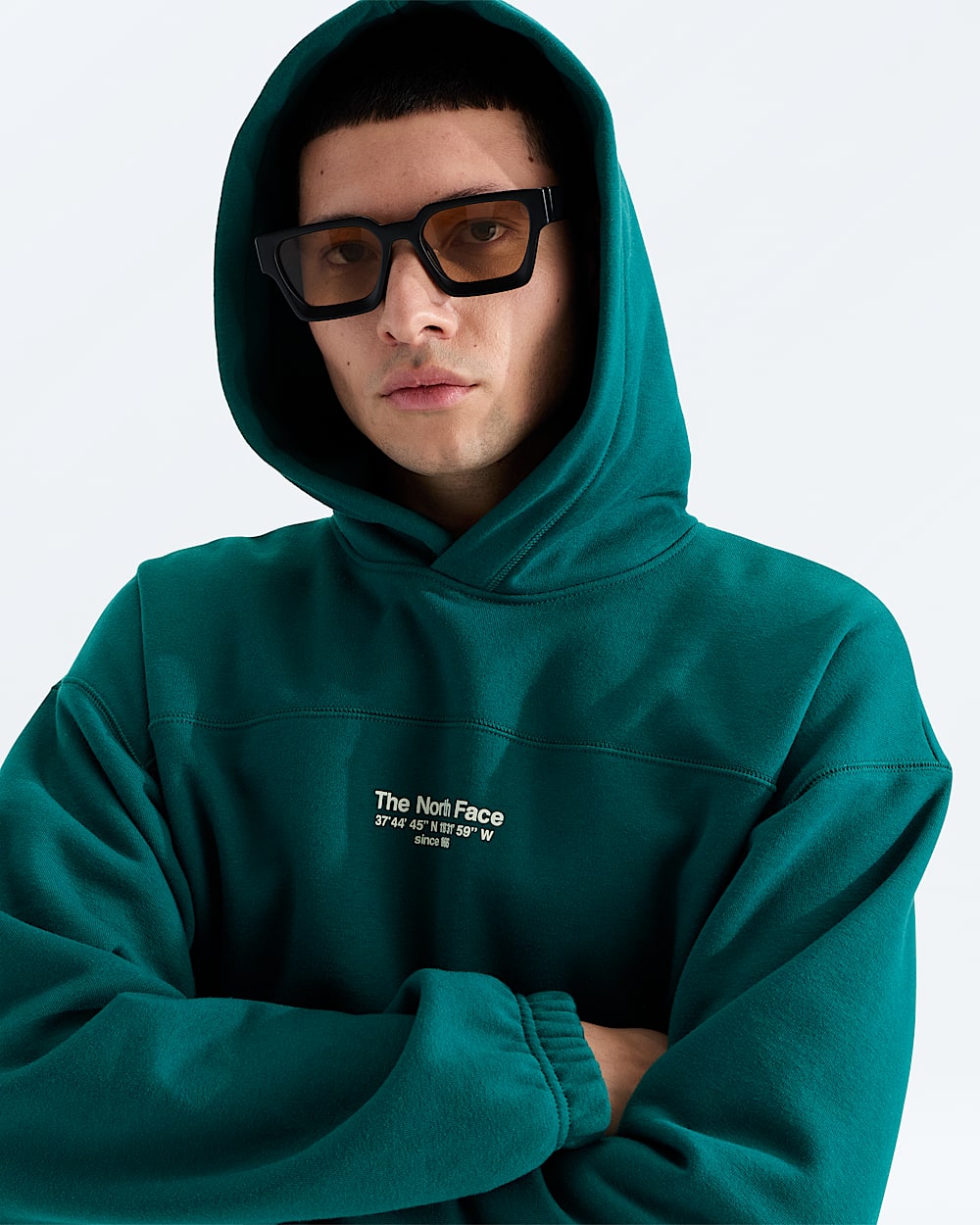 The North Face Men’s AXYS Hoodie