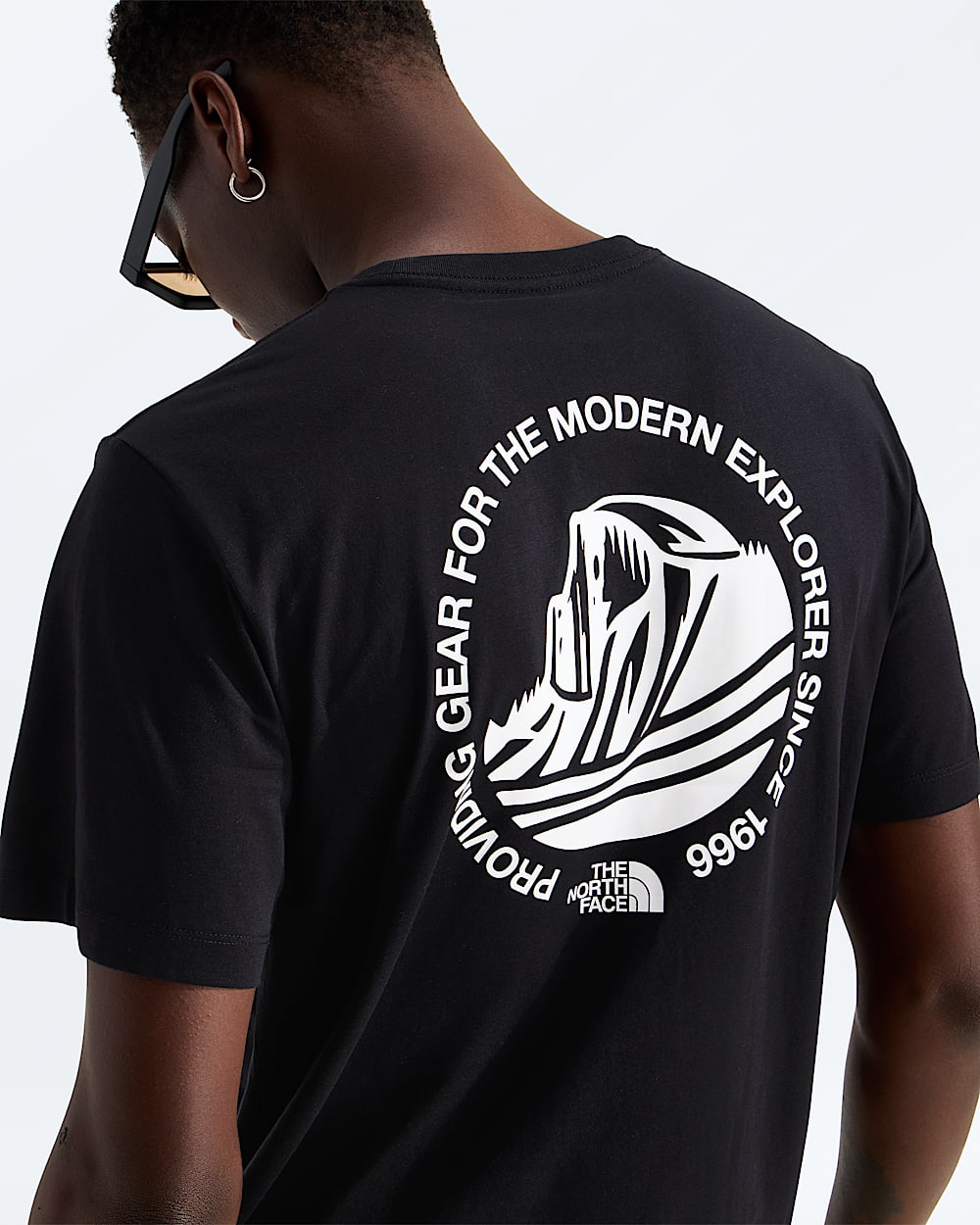 The North Face Men’s Mountainscape Regular Short-Sleeve Tee