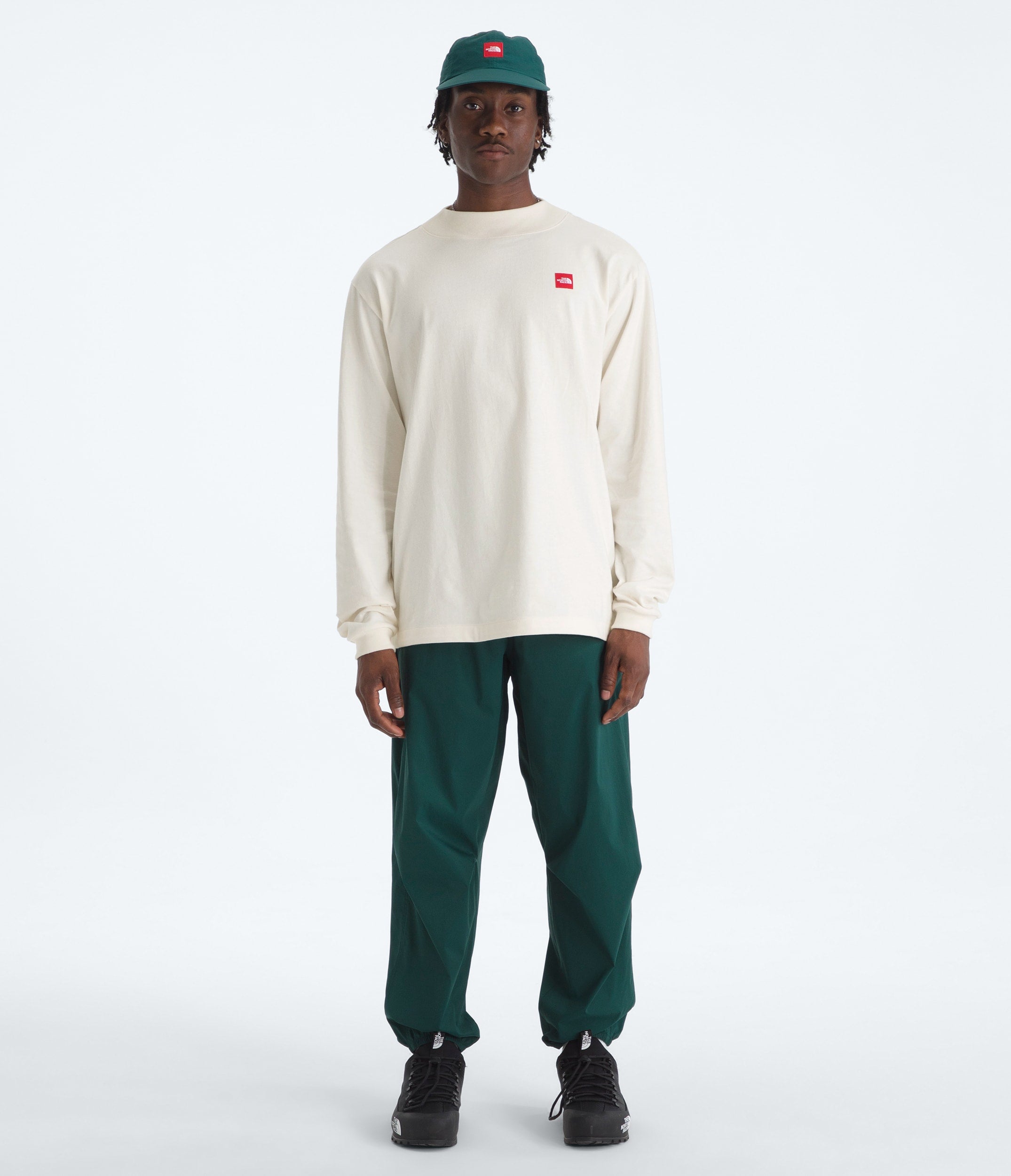 The North Face Men’s TNF™ Red Box Long-Sleeve Tee White Dune
