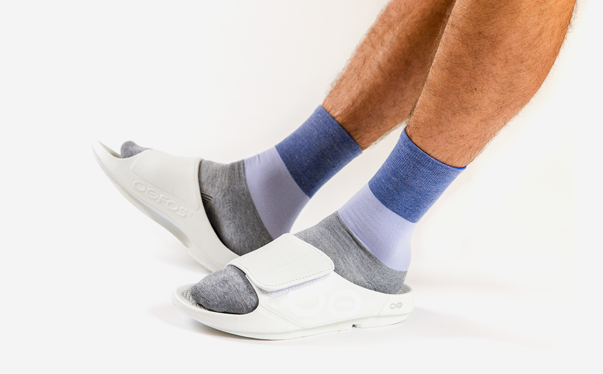 Oofos Men's Sport Flex Slide White
