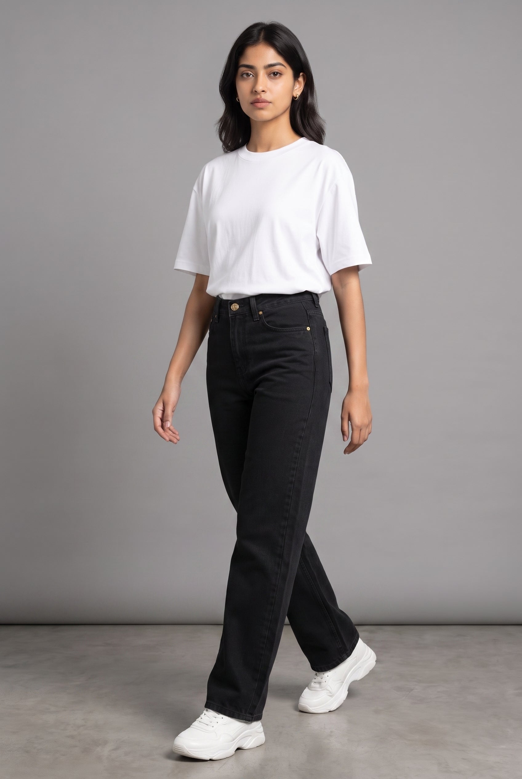 CLASSIC BLACK DENIM WOMEN'S JEANS