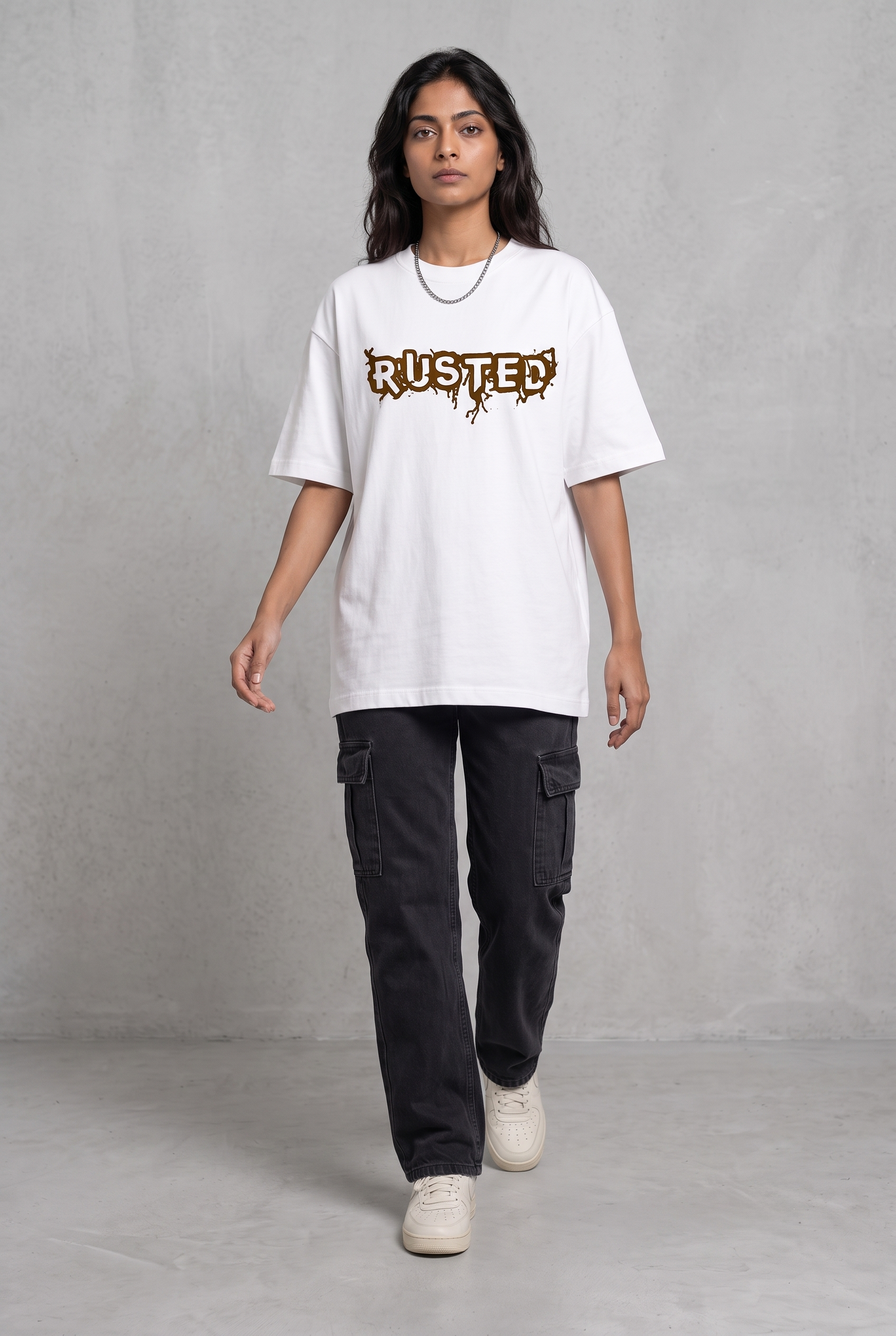 GRENADE WHITE WOMEN’S OVERSIZED T-SHIRT