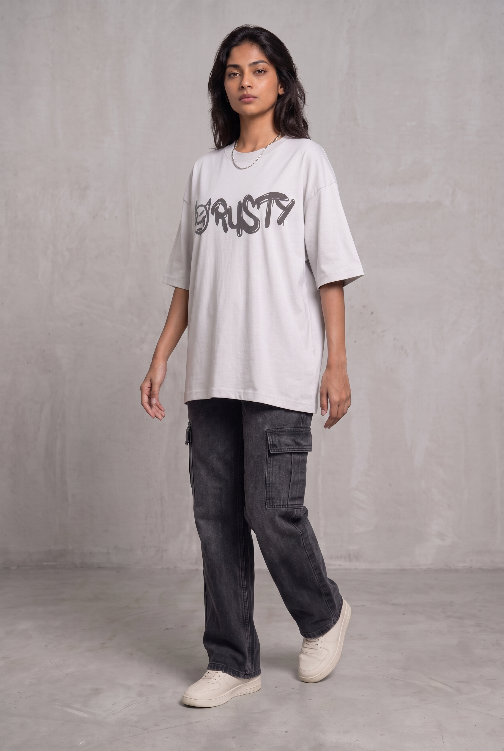 RUST GRAFFITI GREY WOMEN’S OVERSIZED T-SHIRT