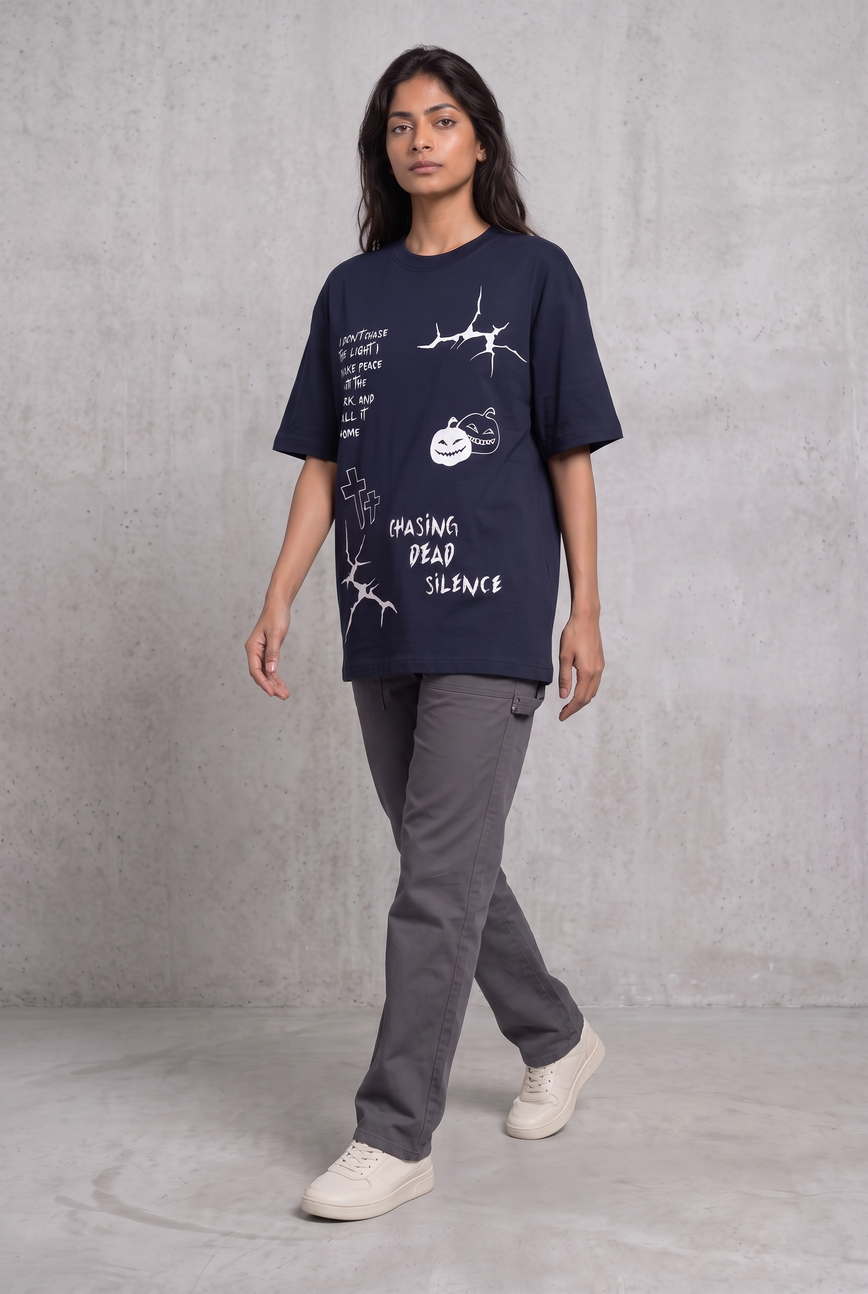 MIDNIGHT SPOOKY NAVY WOMEN’S OVERSIZED T-SHIRT