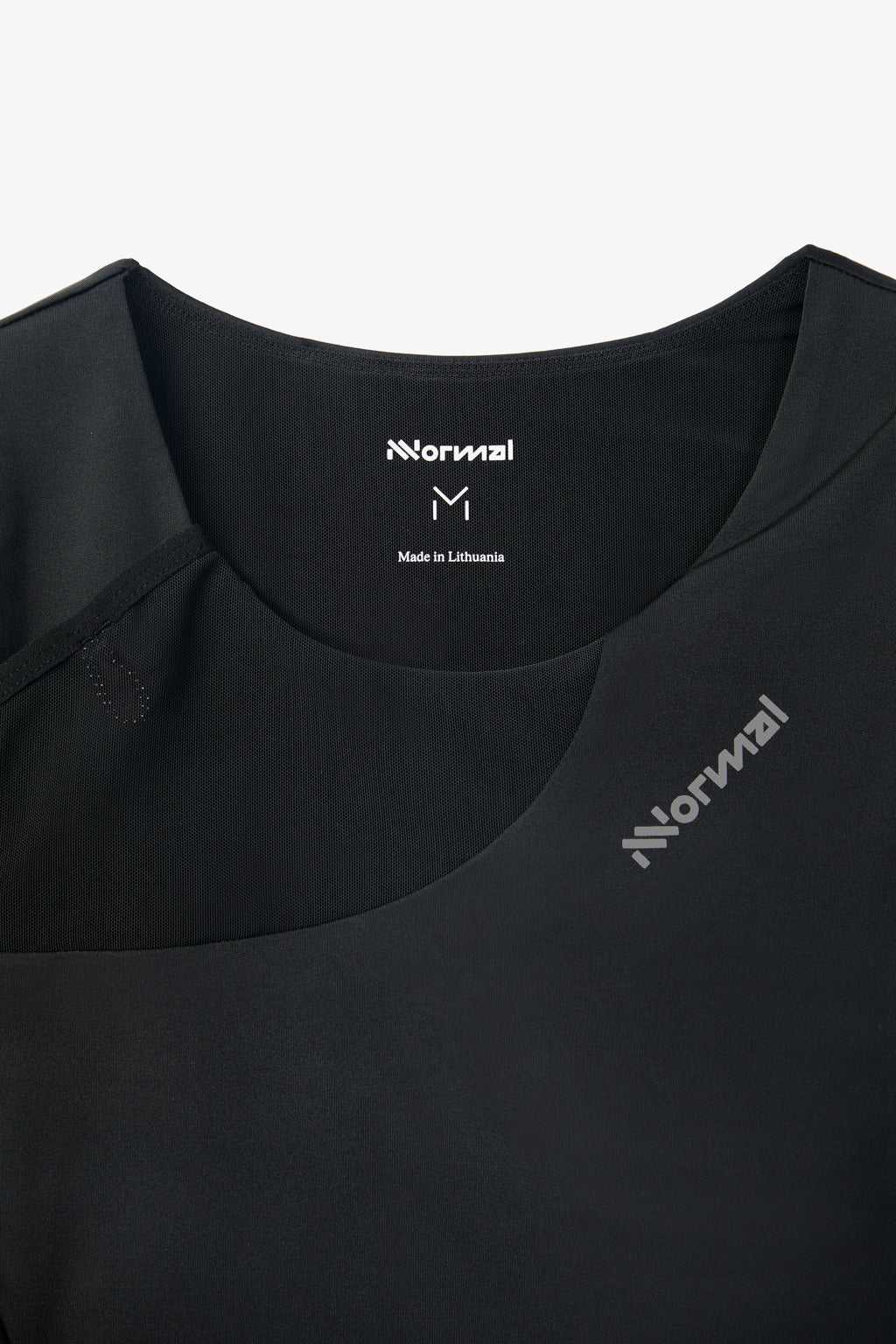 NNormal Trail Crop Top W Black
