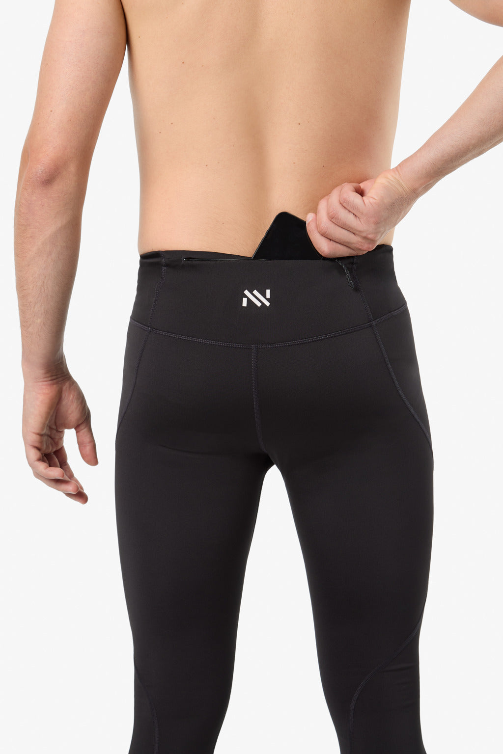 NNormal Active Tight Black