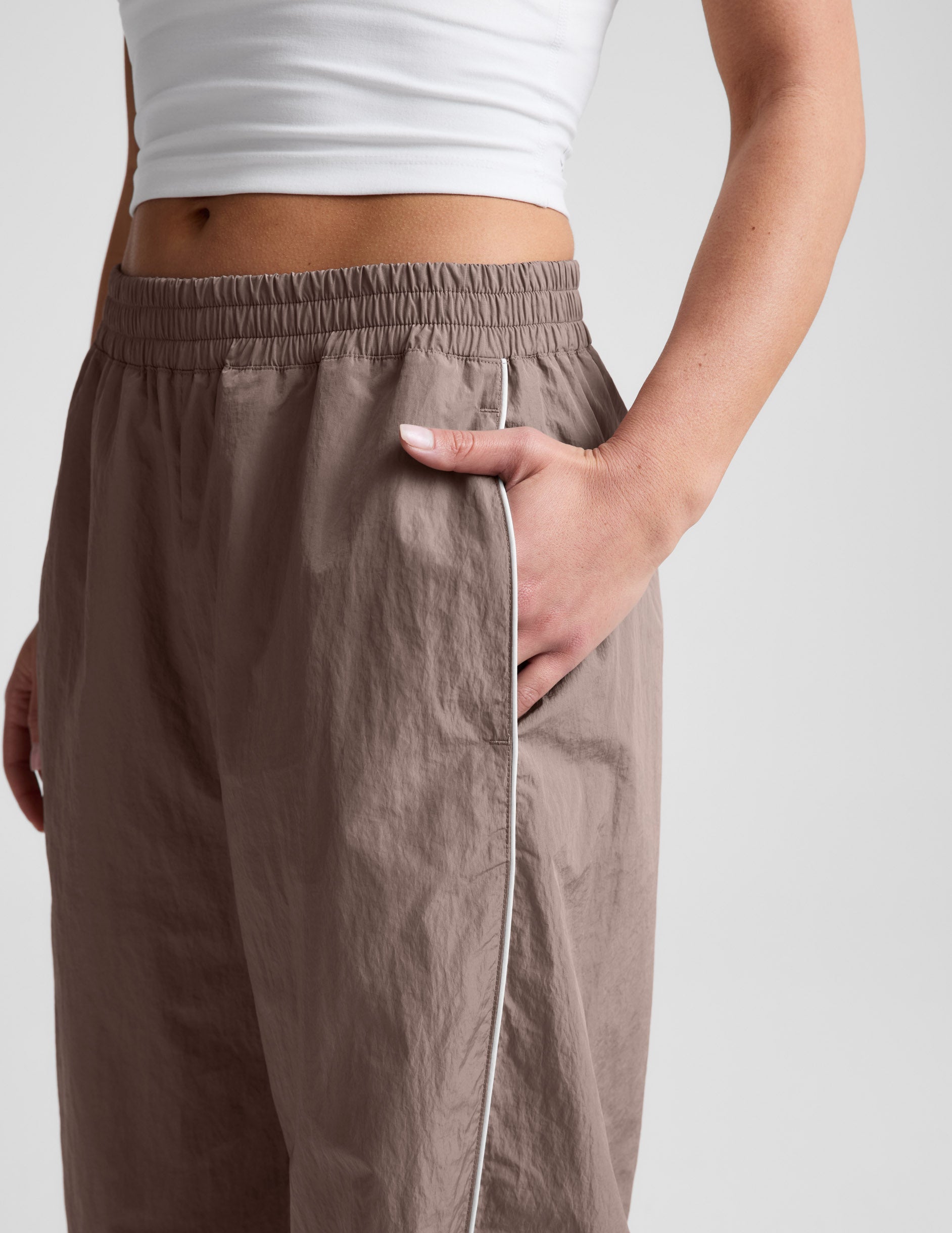 Beyond Yoga Limitless MidRise Barrel Leg Pant Women's
