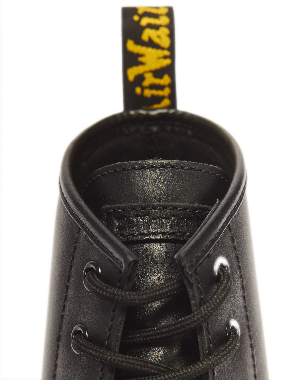Dr Martens Brookline Chukka Leather Casual Boots - Black