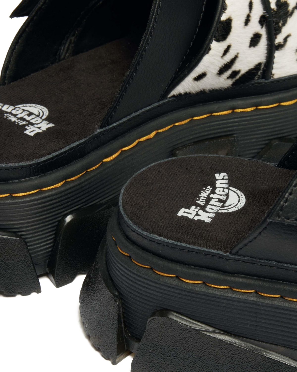 #color_cream-black