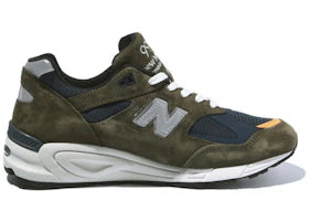 New Balance 990v2 Madness Olive