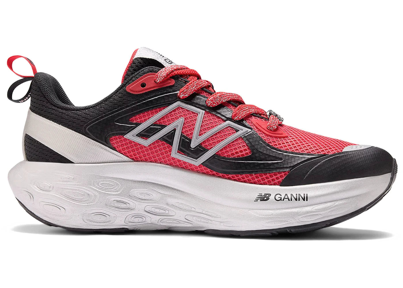 New Balance Fresh Foam Trainer Ganni Black Silver Metallic Red