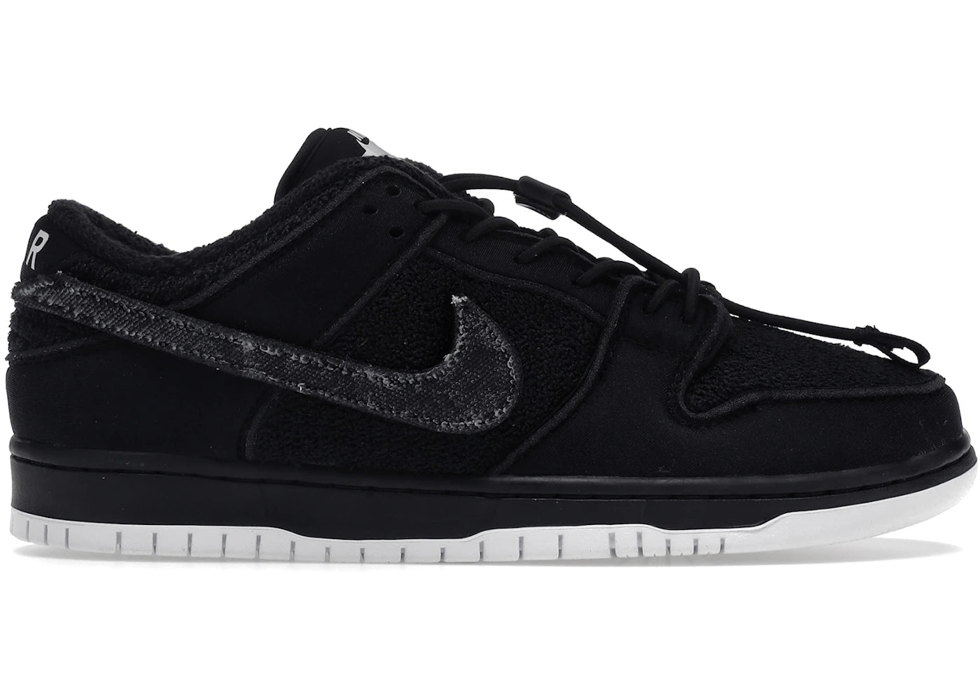 Nike Sb Dunk Low Gnarhunters