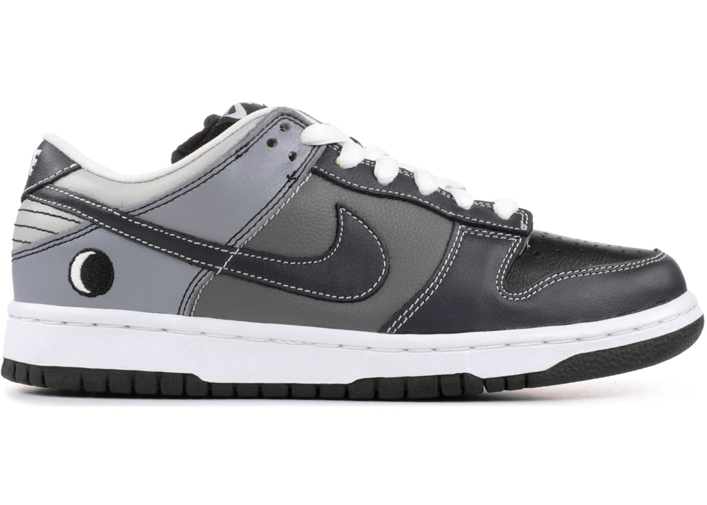 Nike Sb Dunk Low Lunar Eclipse (East)