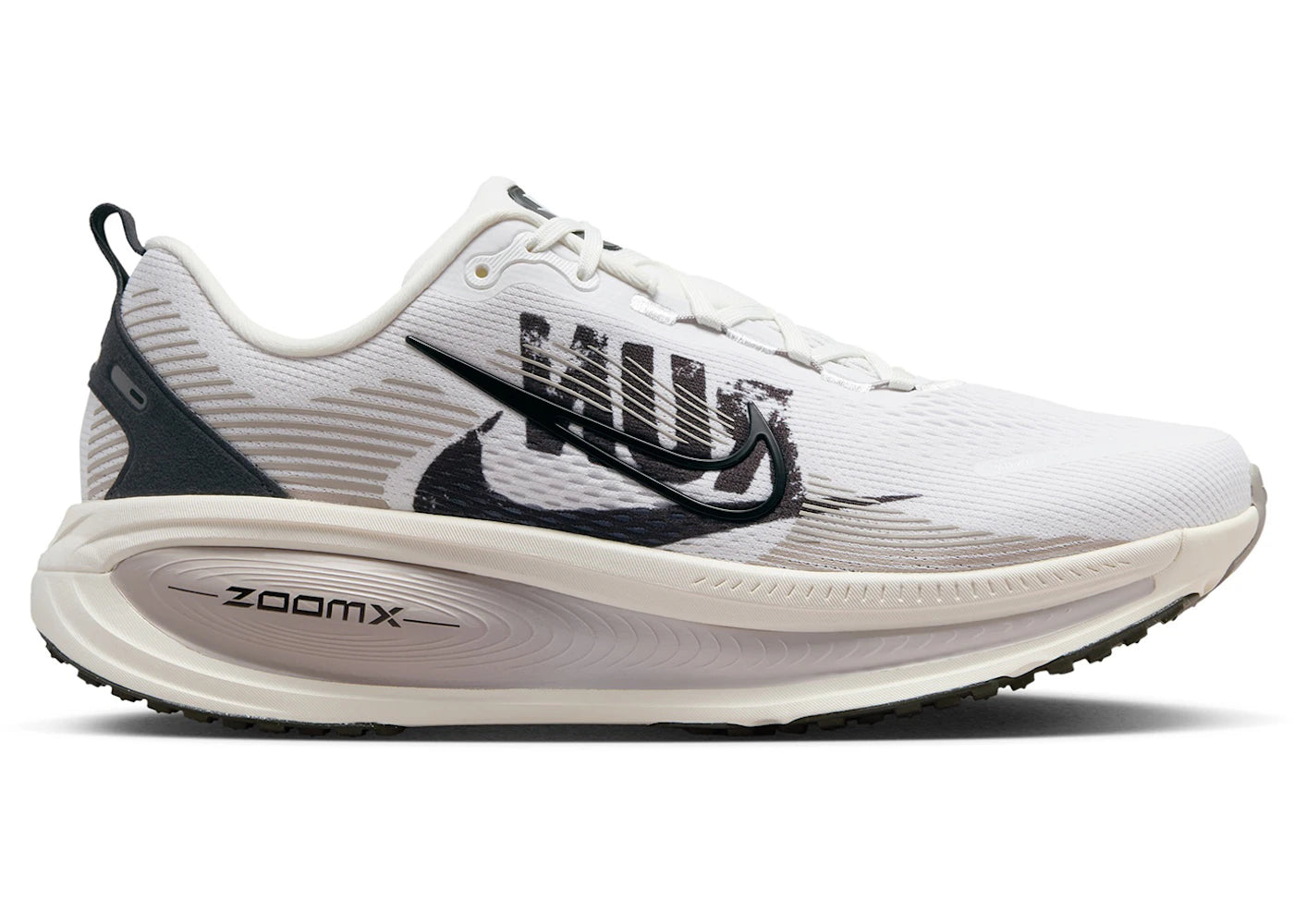 Nike Vomero 18 Run Pack