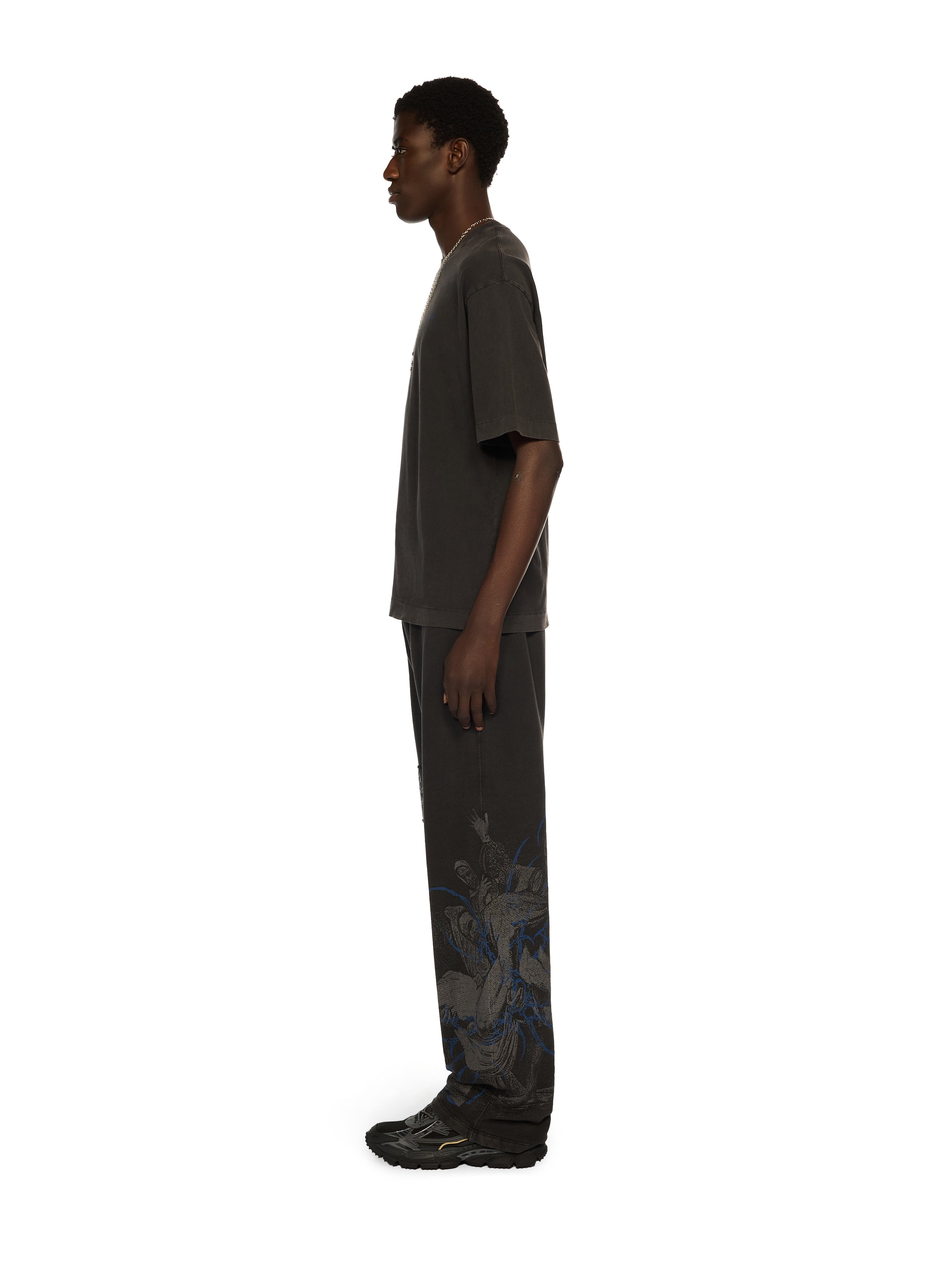 Off-White Faded Painting Skate Logo Tshirt Vintage