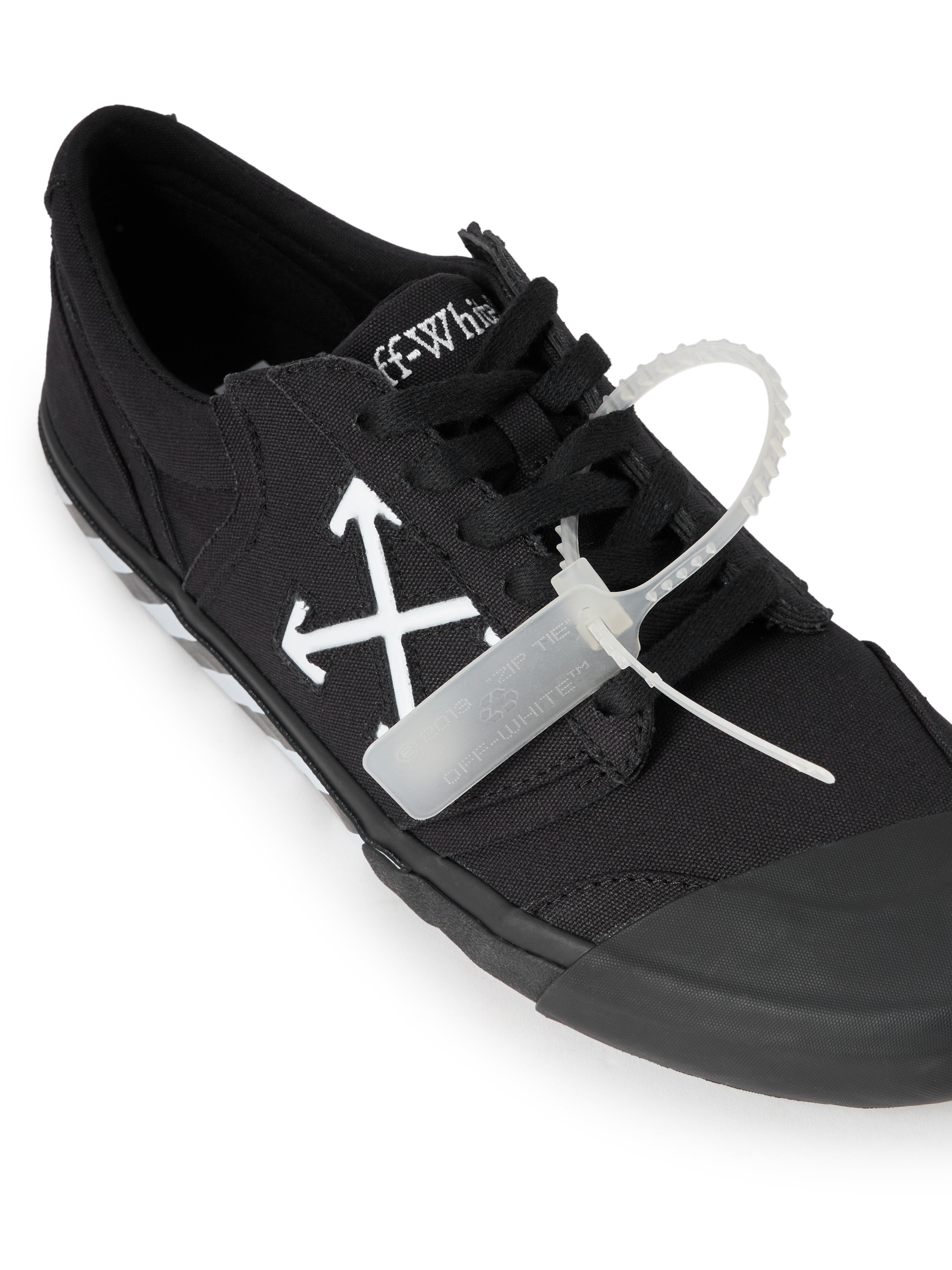 Off-White Vulcanized Undercut Sneakers Black