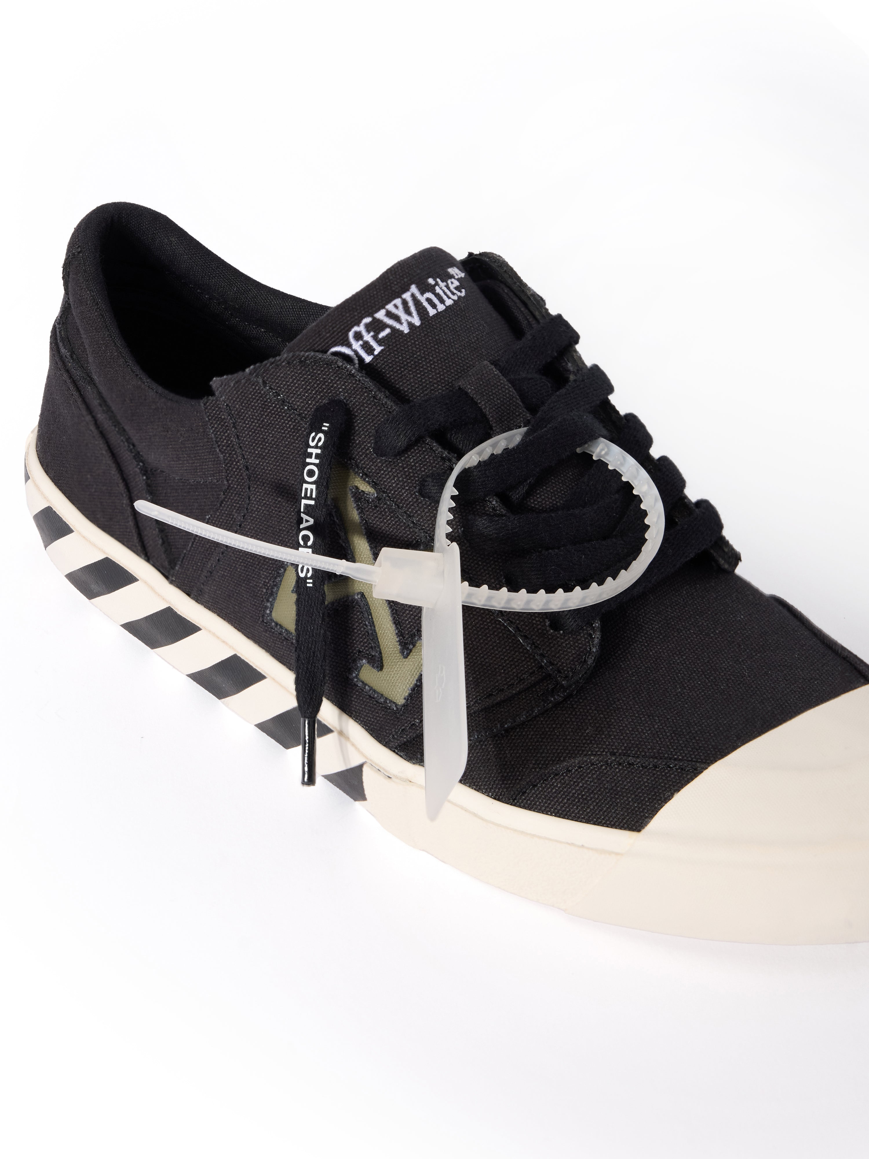 Off-White Vulcanized Undercut Sneakers Black