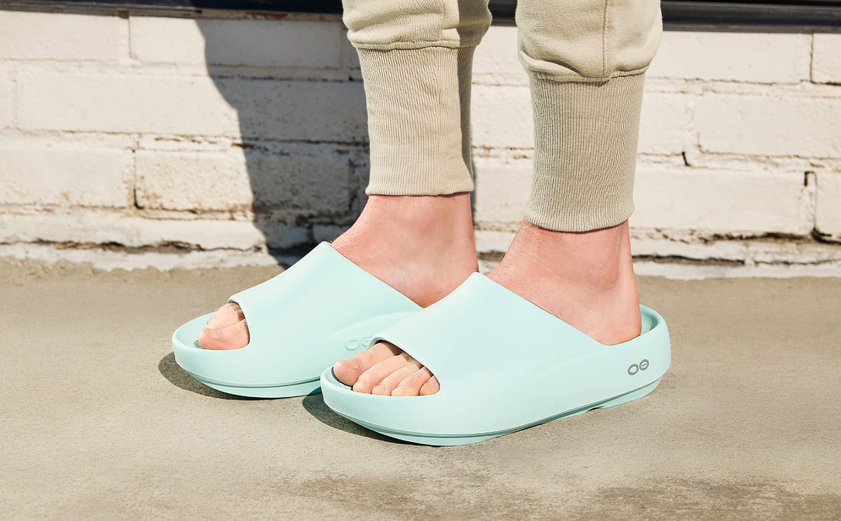 Oofos Men's Slide Mint