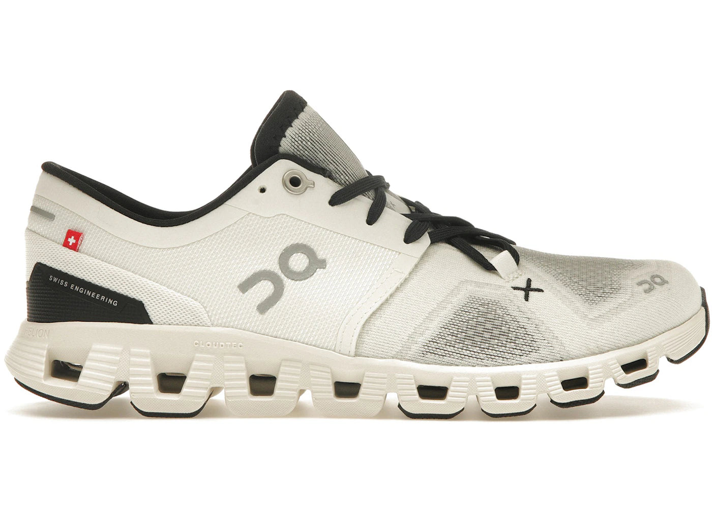 On Running Cloud X 3 White Black (Women'S)