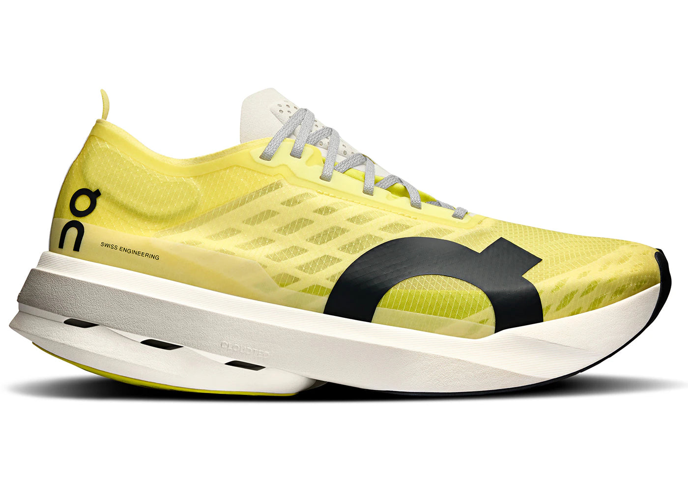 on running cloudboom strike limelight wolf (women's)