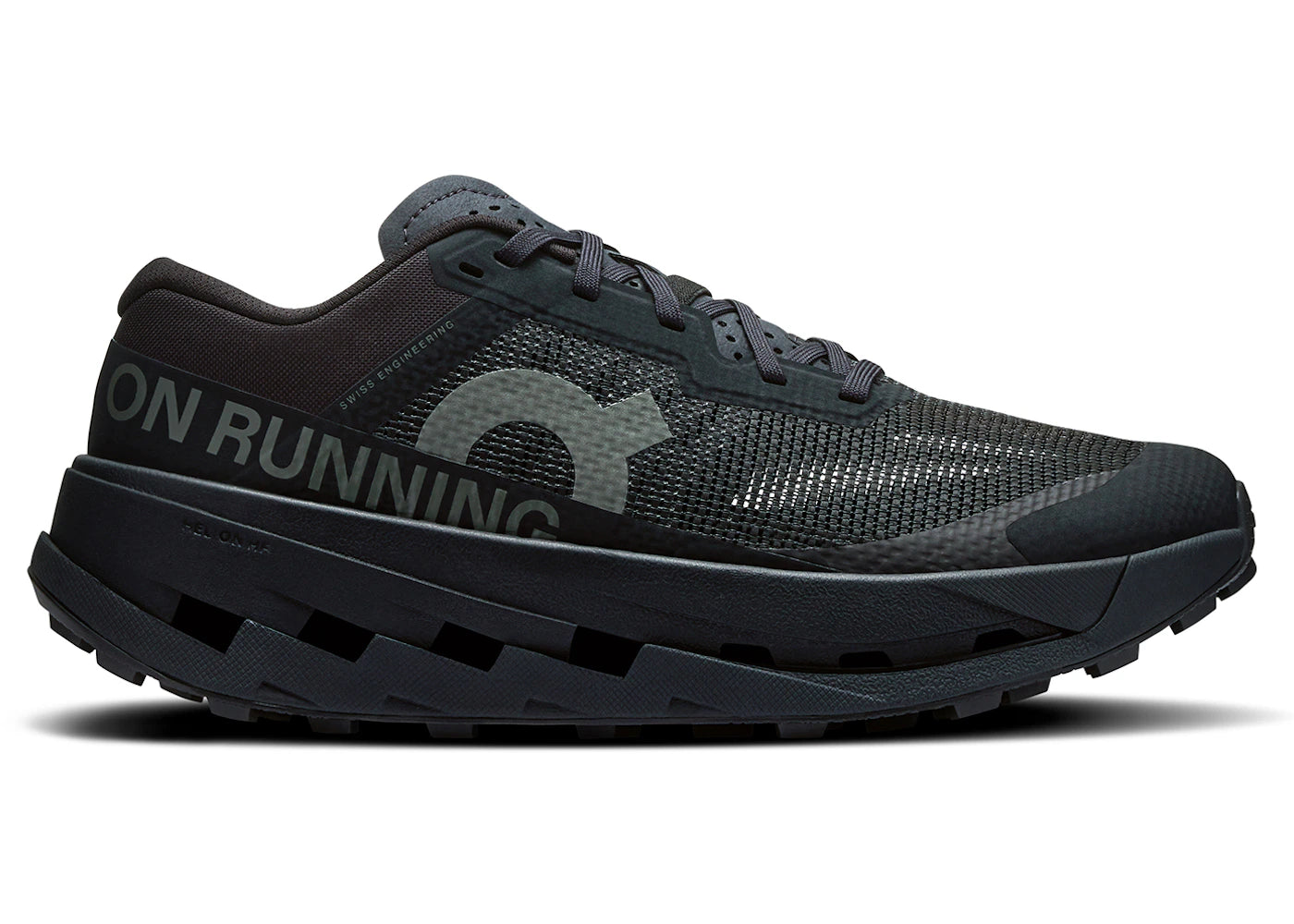on running cloudultra 3 black (women's)