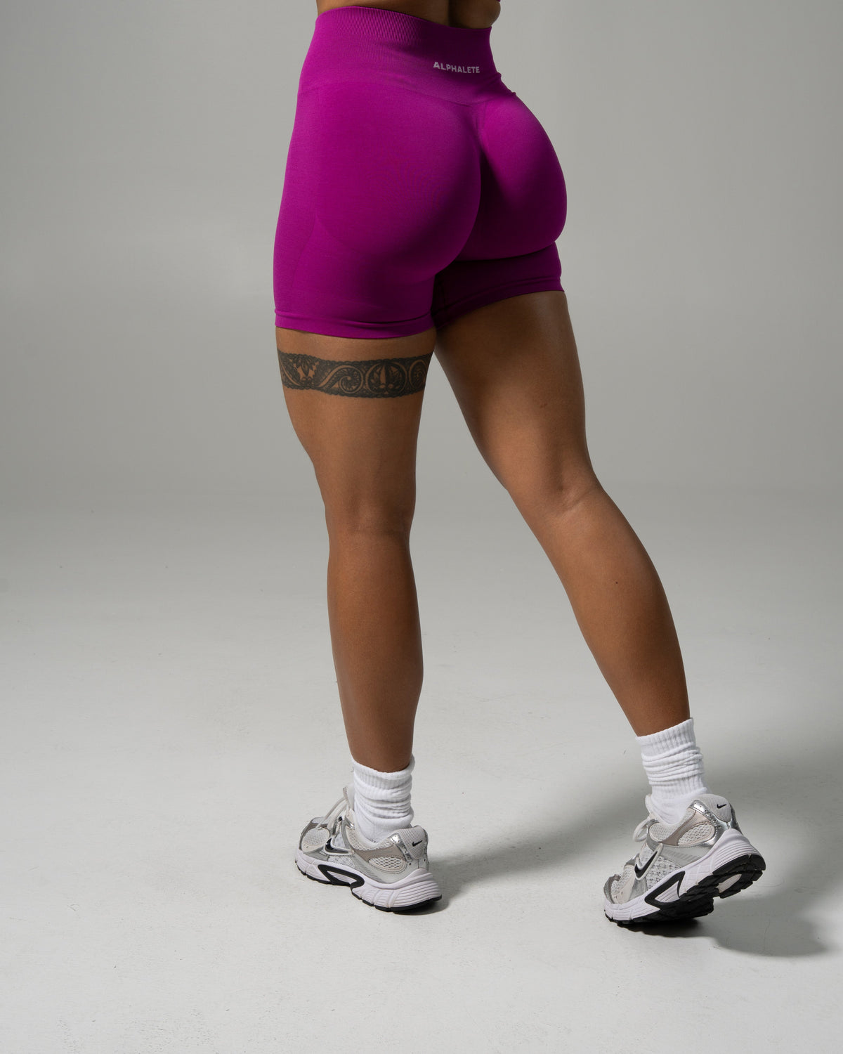 Alphalete Women's Pump High Rise Short