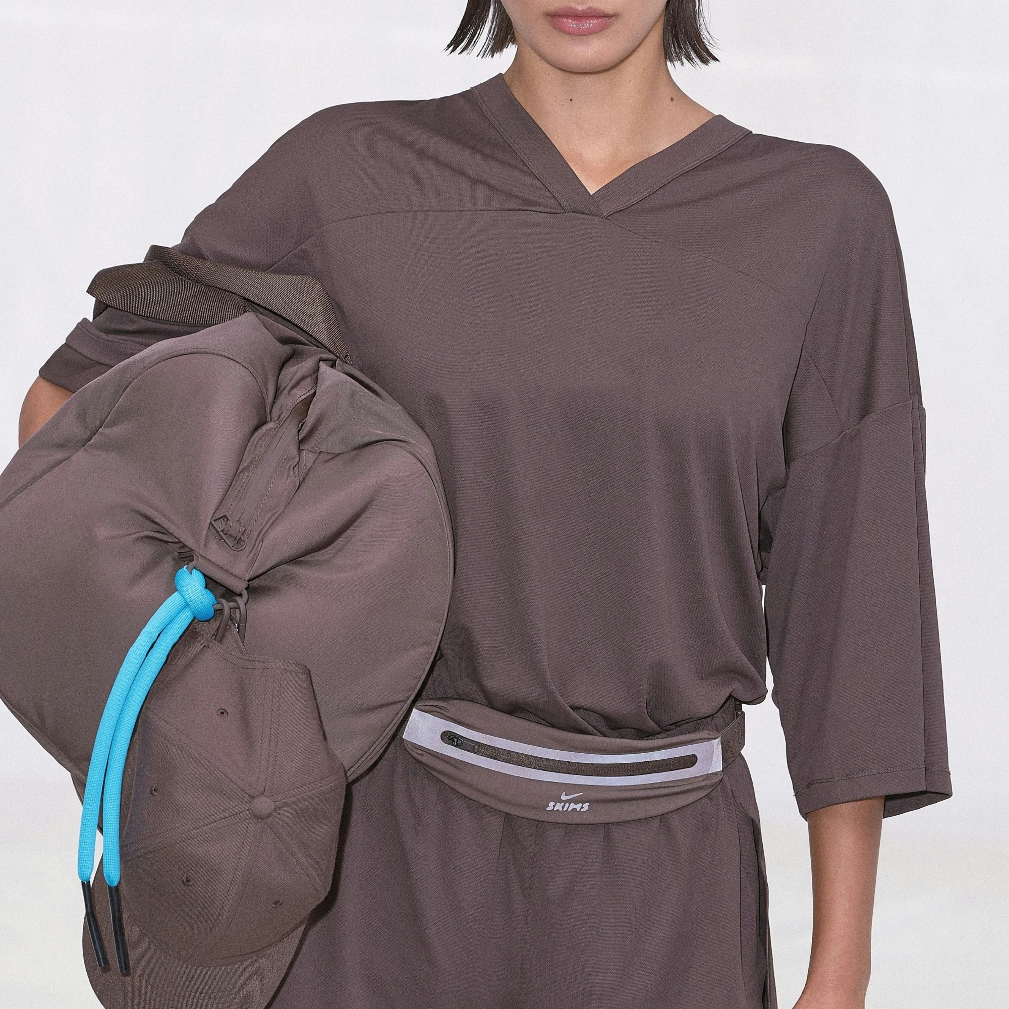 Skims Nikeskims Airy V-Neck Oversized Top Dark Sepia