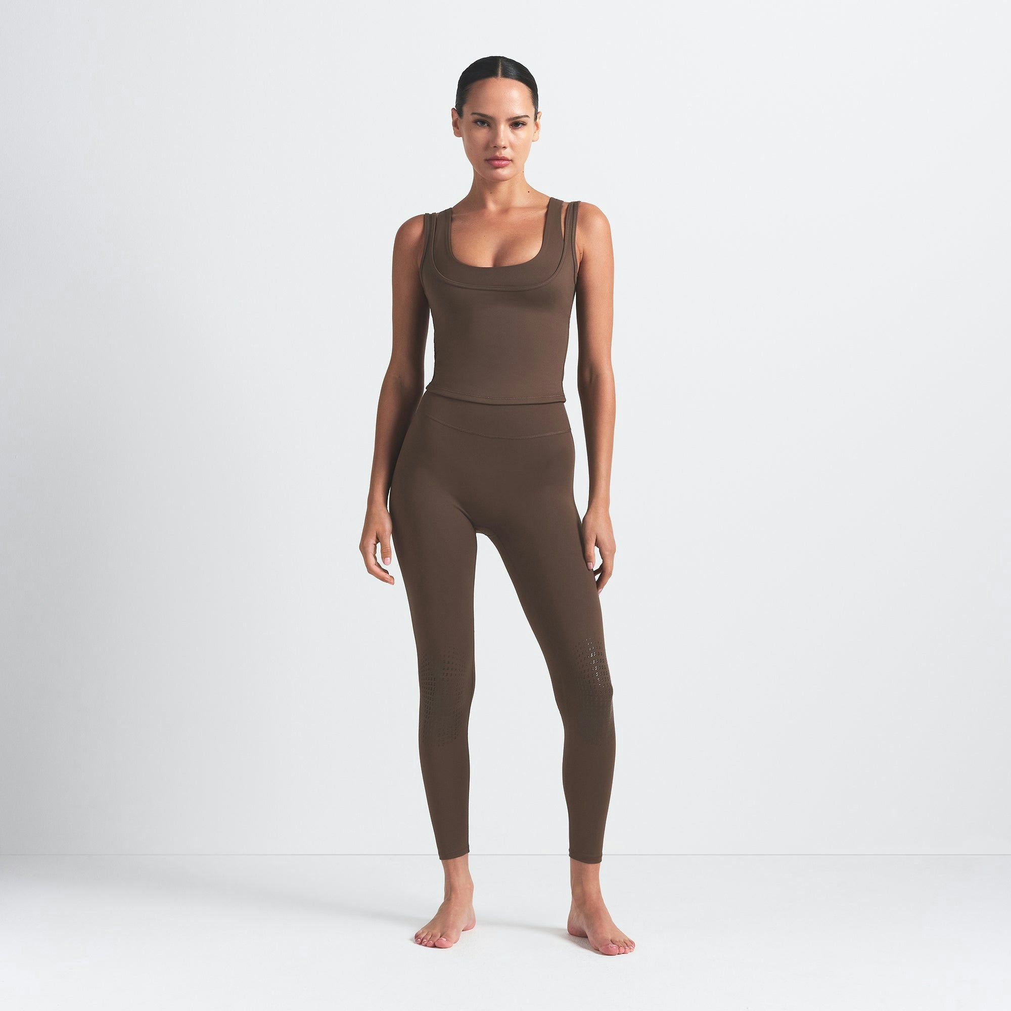 Skims Nikeskims Matte Knee Grip 26" Legging Dark Sepia