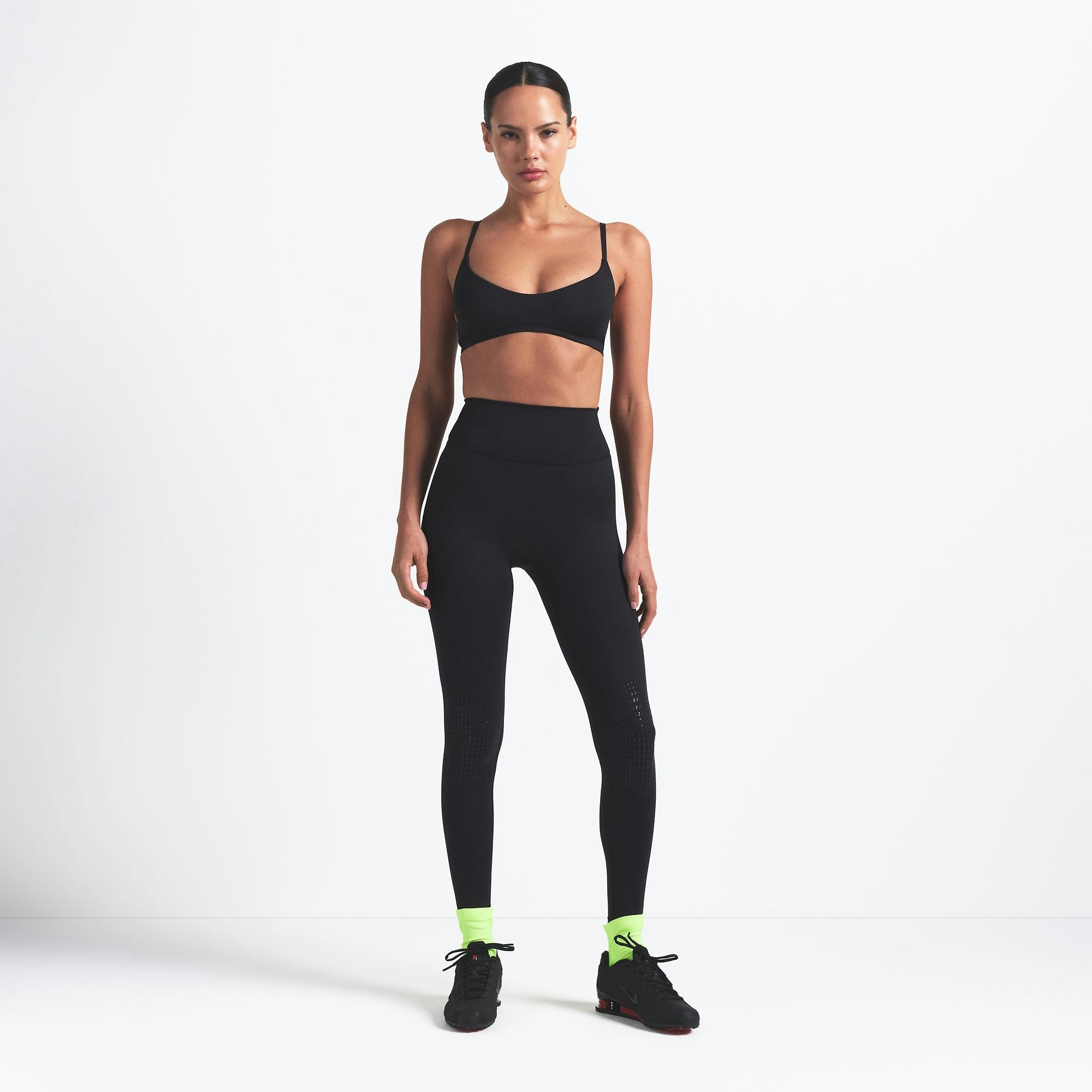 Skims Nikeskims Matte Knee Grip 26" Legging Obsidian