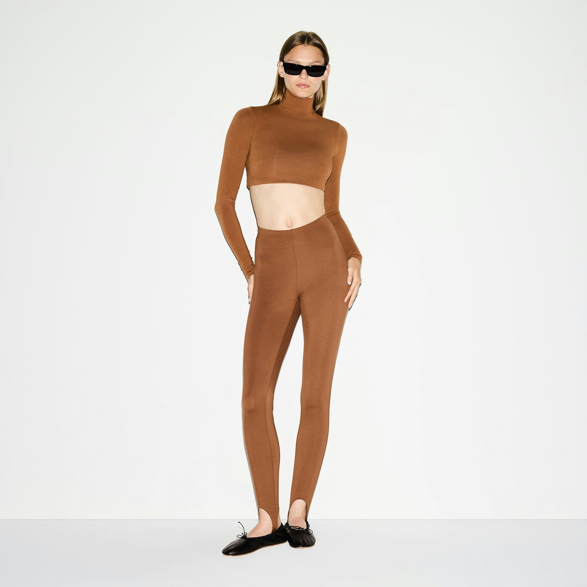 Skims The Essential Collection High-Waisted Stirrup Legging Bison