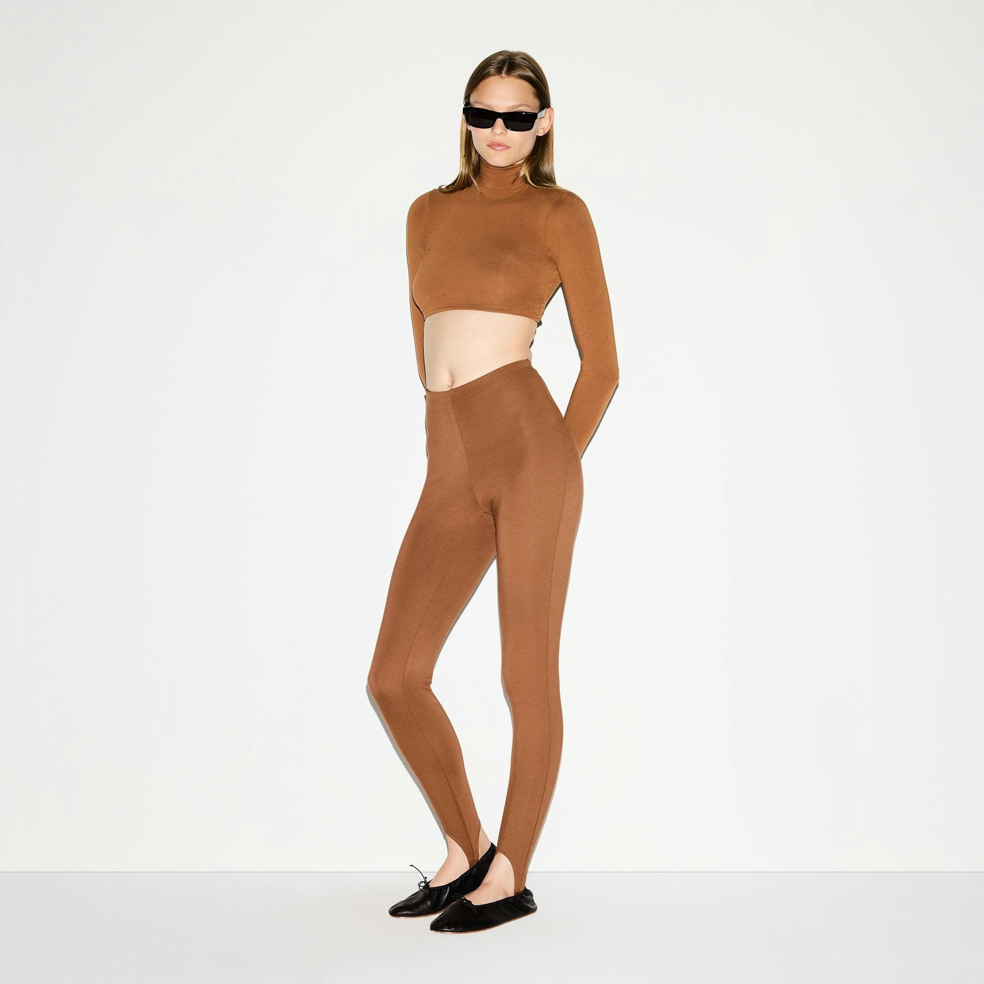 Skims The Essential Collection High-Waisted Stirrup Legging Bison