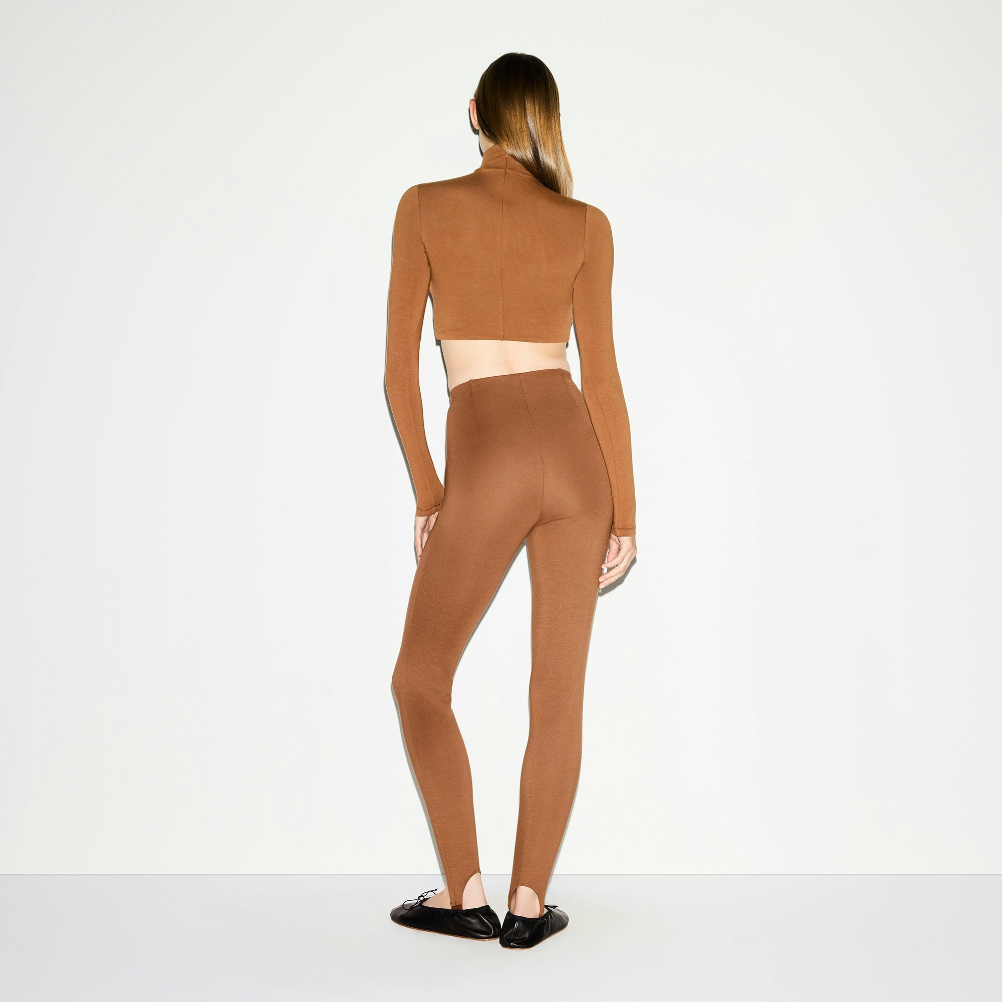 Skims The Essential Collection High-Waisted Stirrup Legging Bison