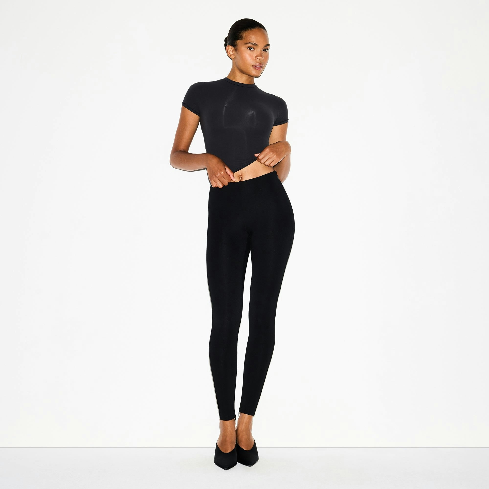 Skims The Essential Collection High-Waisted Legging Obsidian