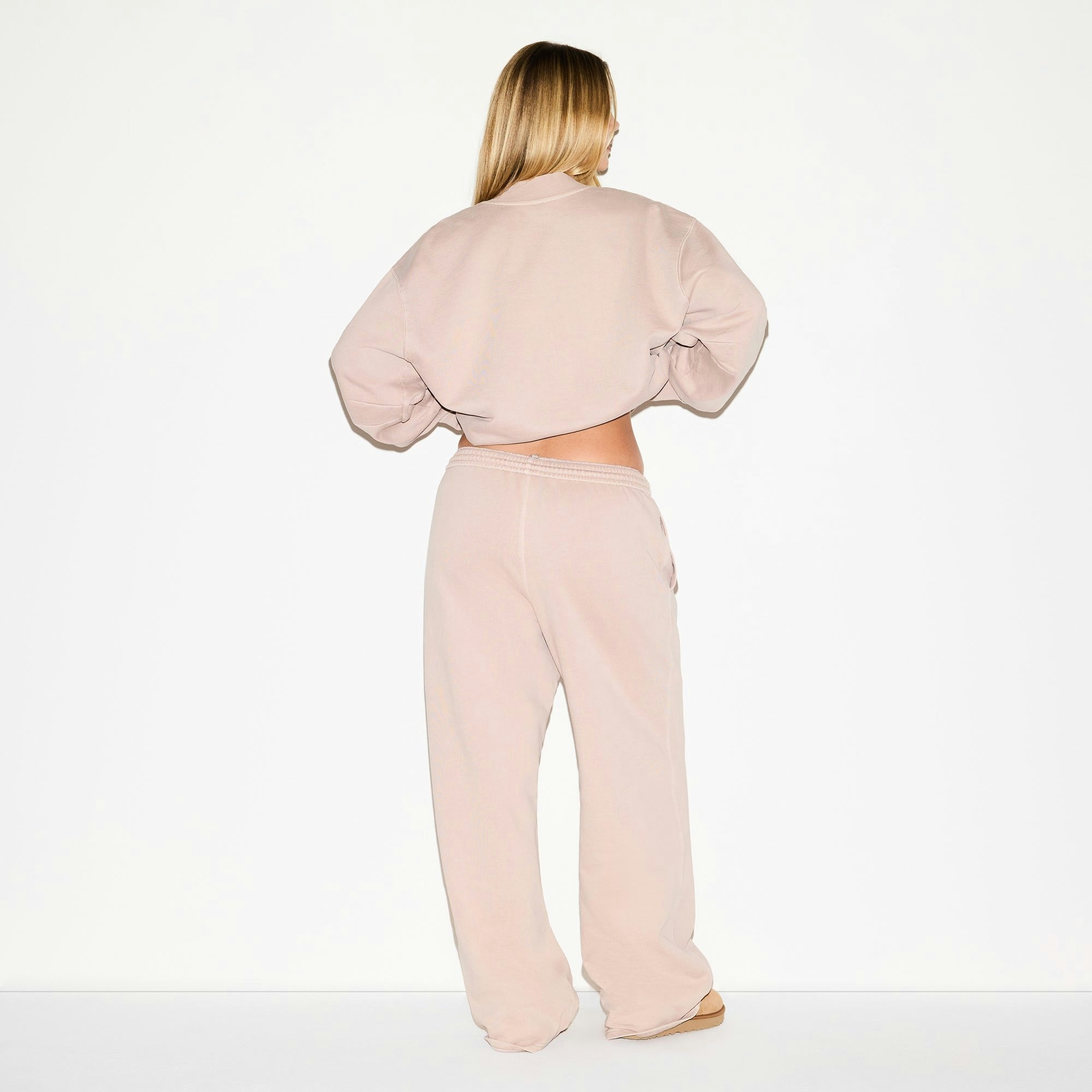 Skims Boyfriend Fleece Oversized Straight Leg Pant Light Fawn