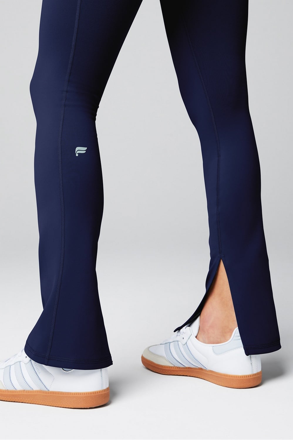 #color_deep-navy