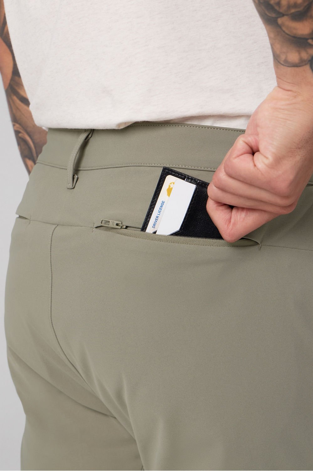 Fabletics The Don Trouser (Classic Fit)