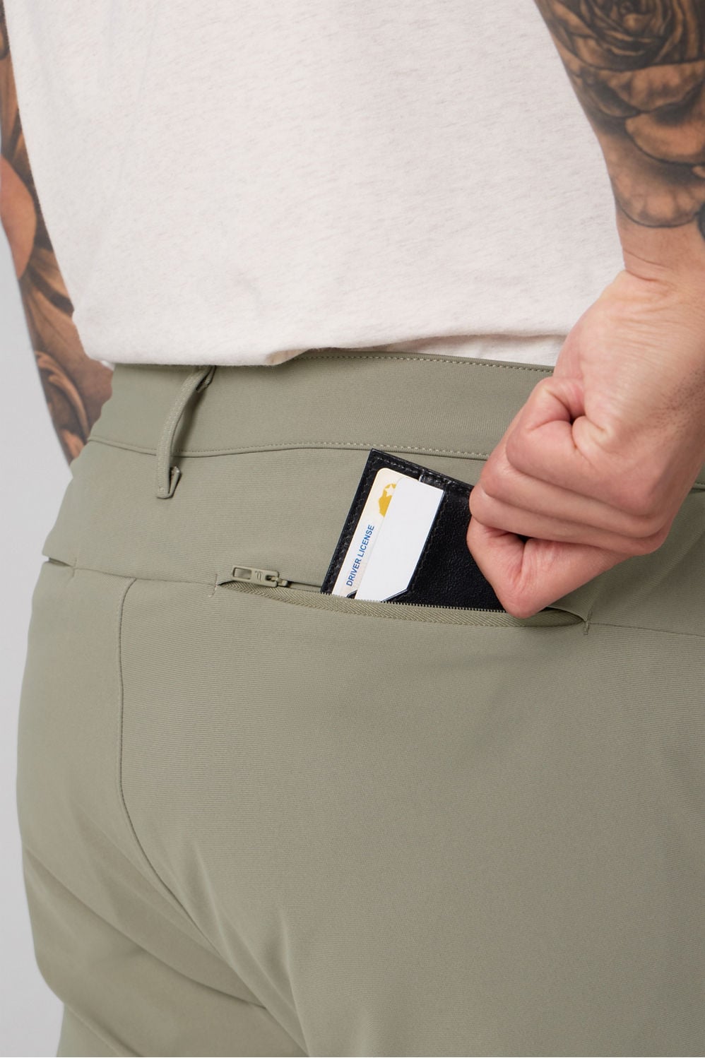 Fabletics The Don Trouser (Slim Fit)