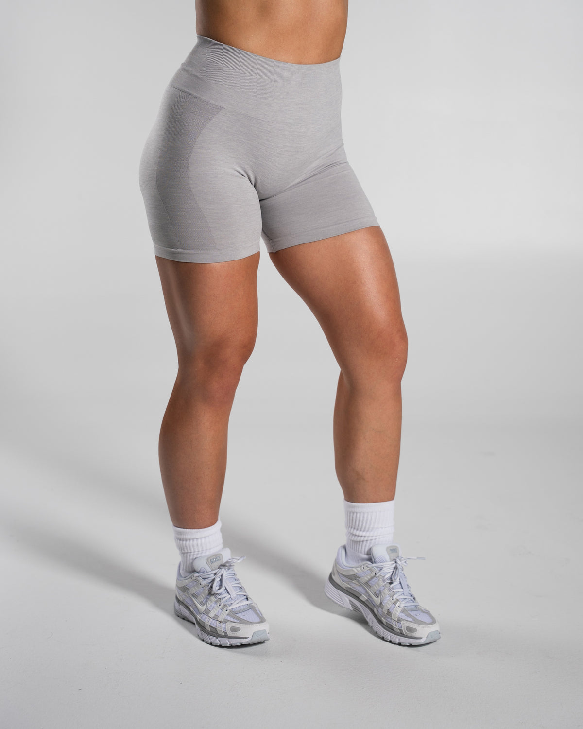 Alphalete Women's Pump High Rise Short