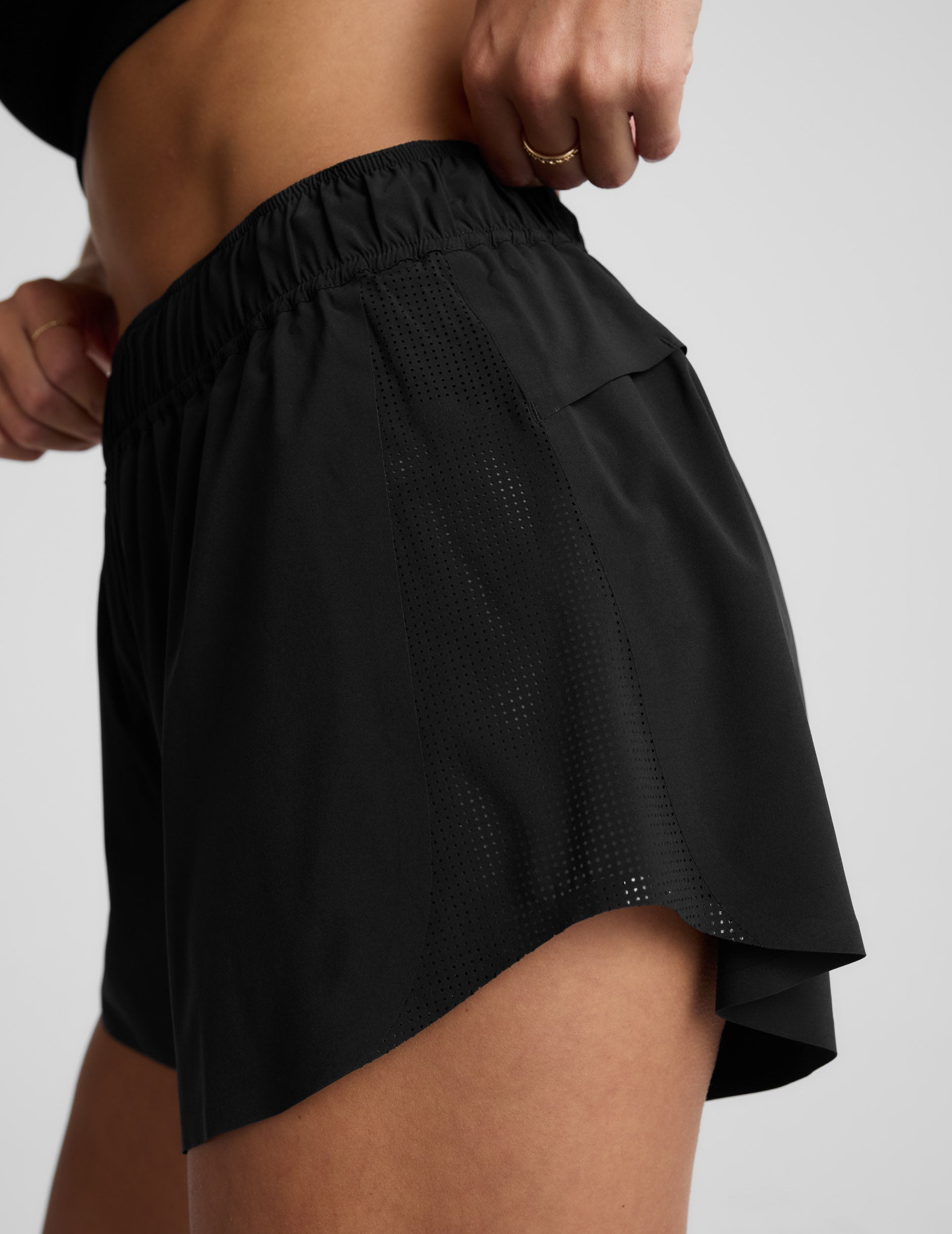Beyond Yoga Solemate 25 Short Women's
