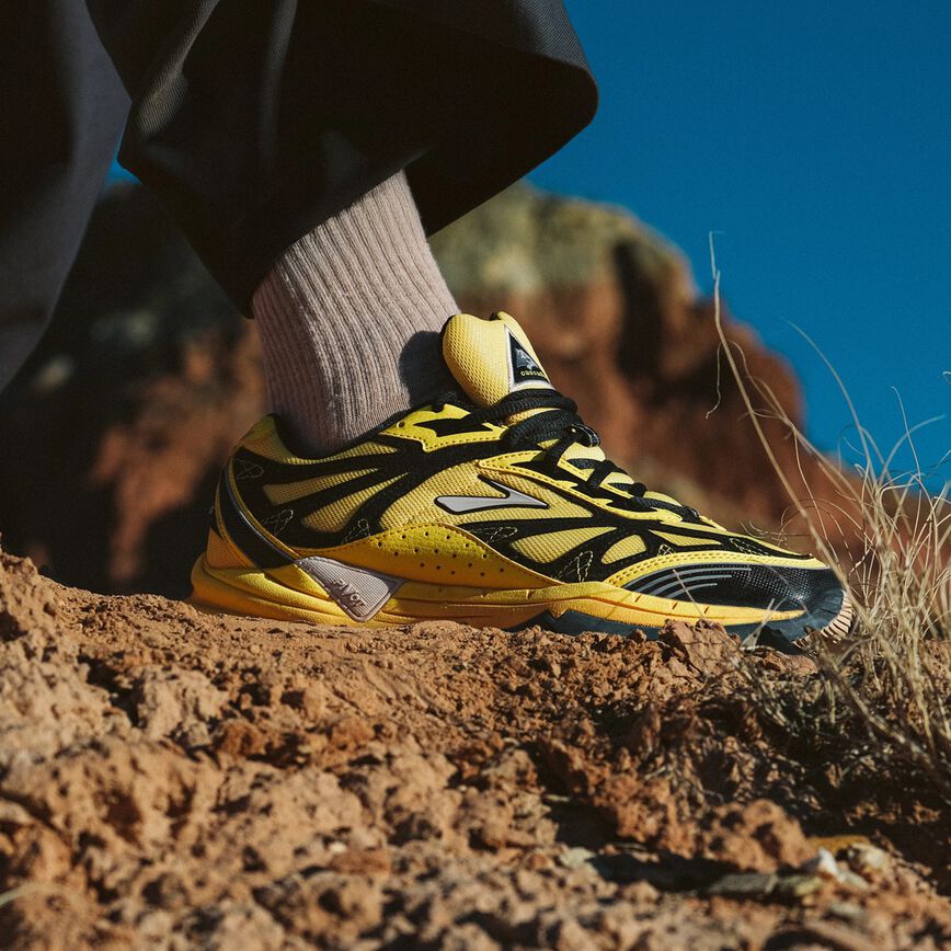 Brooks Cascadia 1 Yellow/Black/Moonbeam