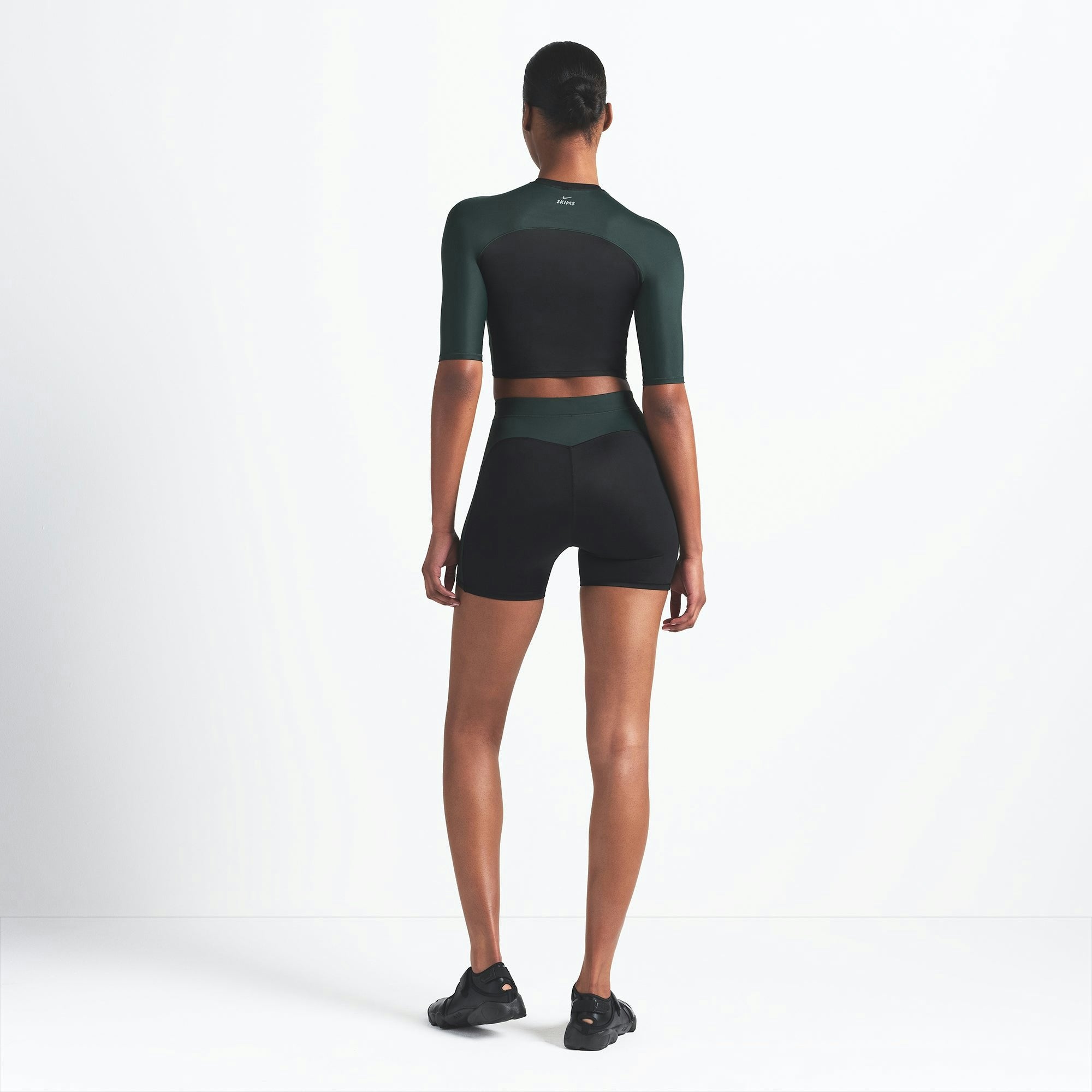 Skims Nikeskims Shine 5" Biker Short Obsidian And Dark Teal