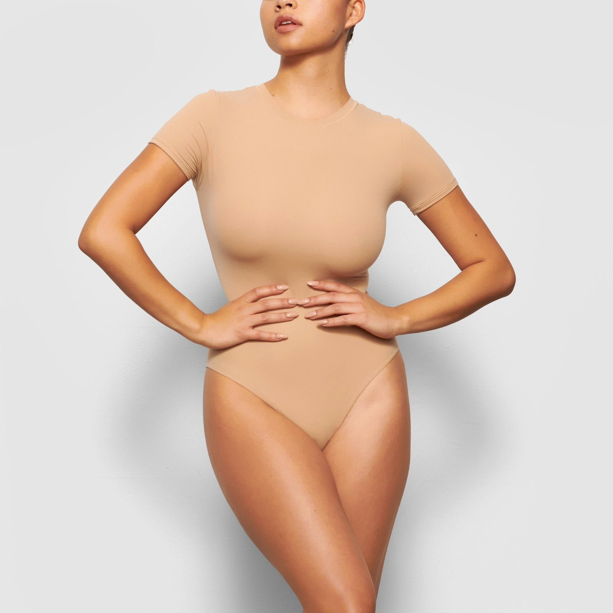 Skims Fits Everybody T-Shirt Bodysuit Clay