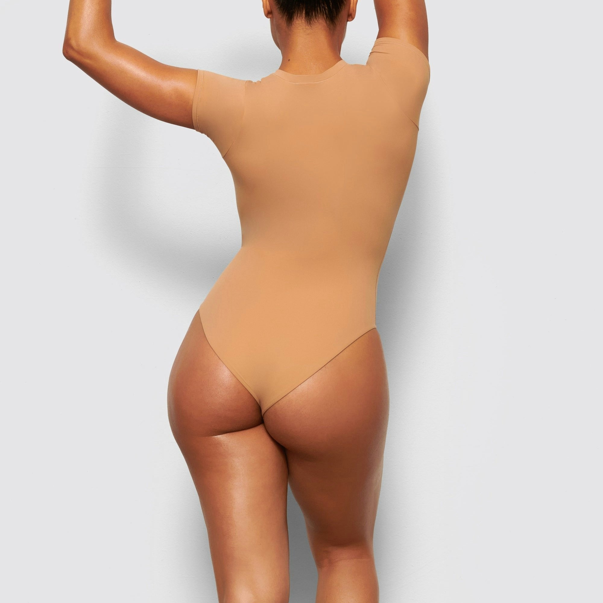 Skims Fits Everybody T-Shirt Bodysuit Ochre