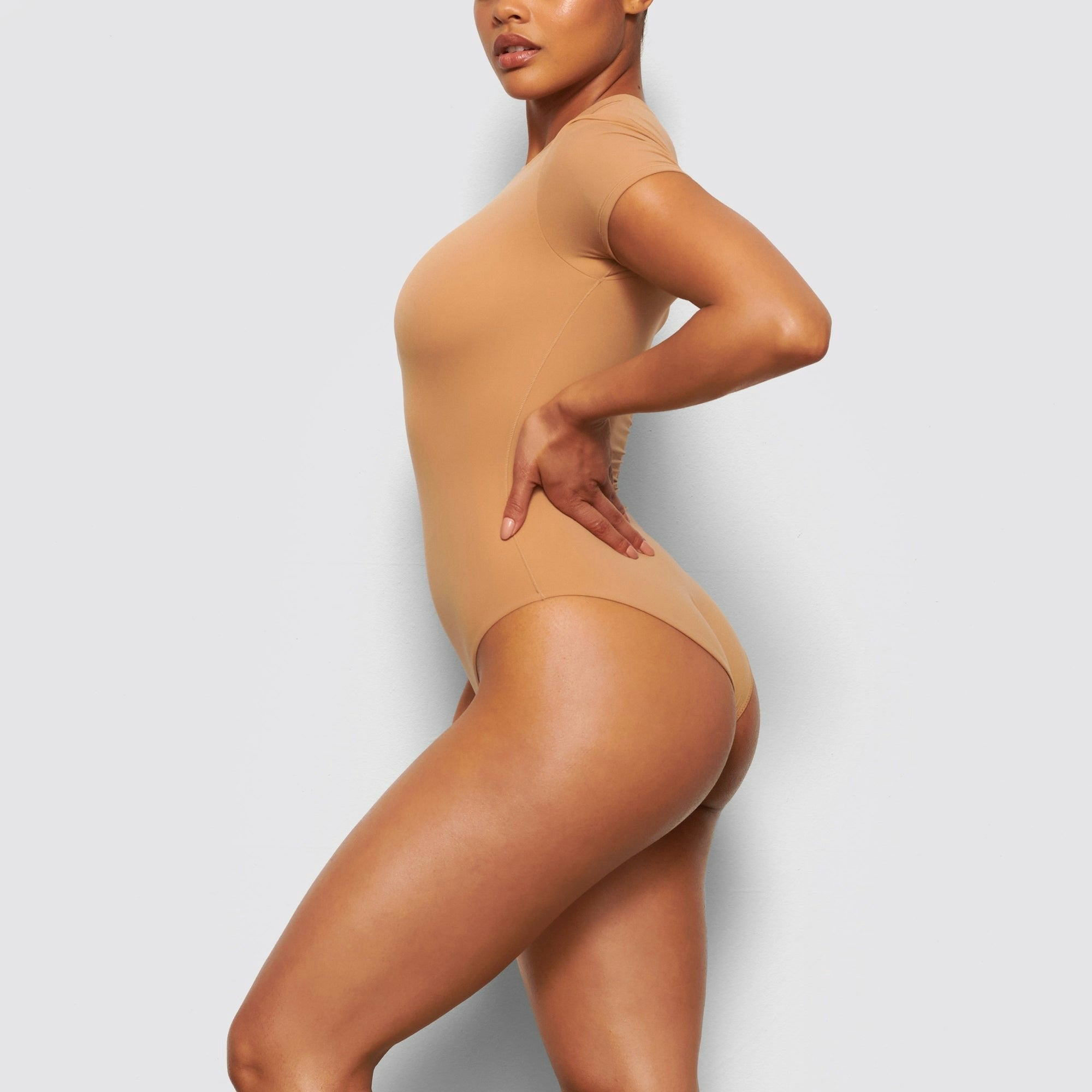 Skims Fits Everybody T-Shirt Bodysuit Ochre
