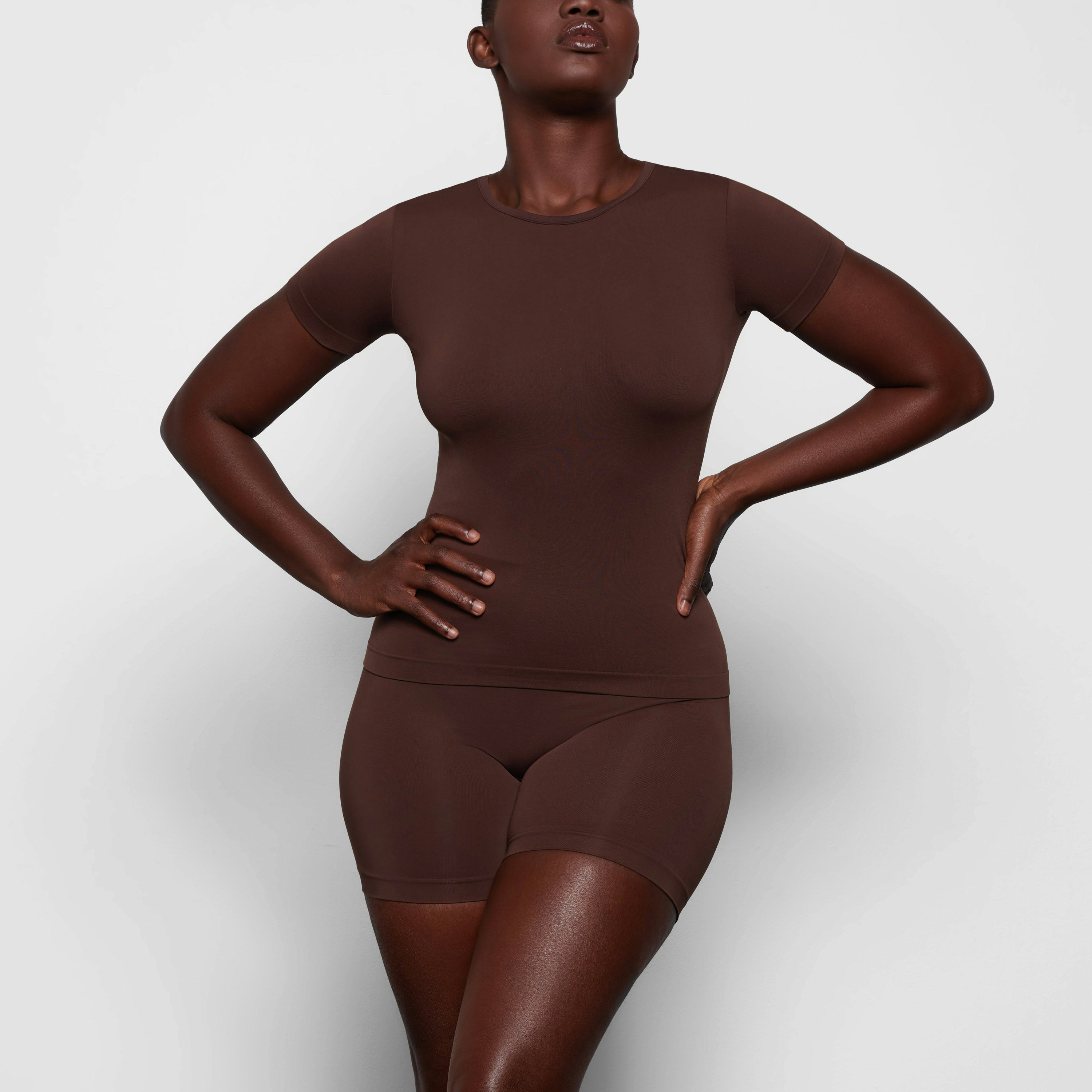 Skims Soft Smoothing Seamless T-Shirt Cocoa