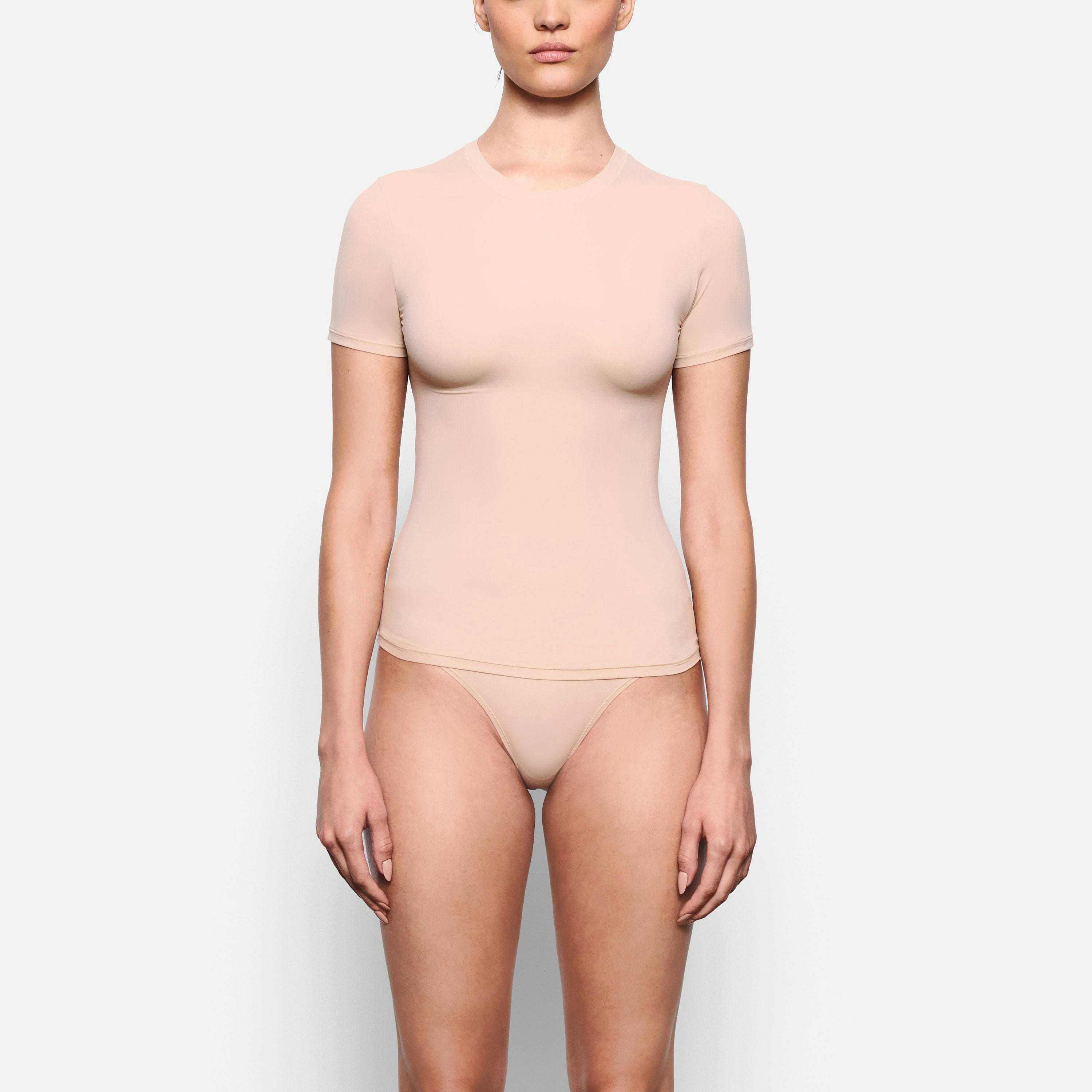 FITS EVERYBODY T-SHIRT