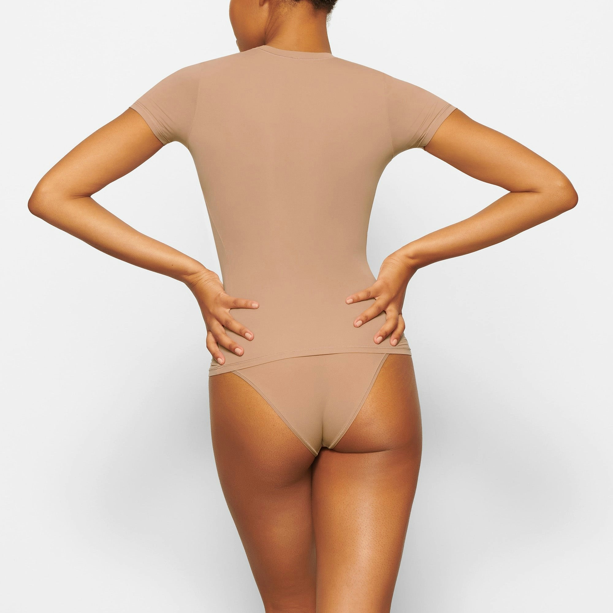 Skims Fits Everybody T-Shirt Sienna